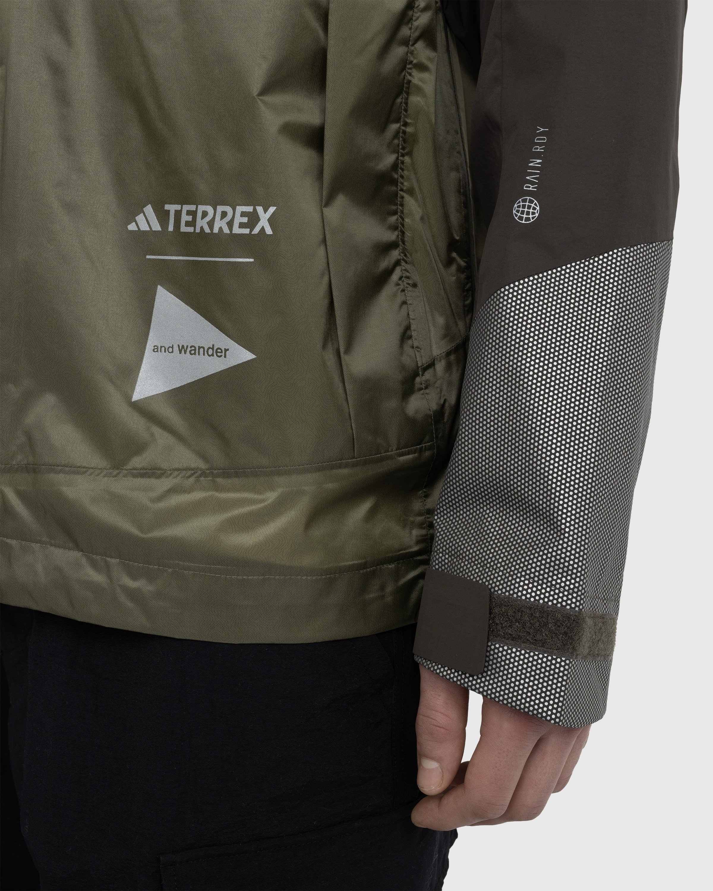 adidas Terrex x And Wander - Xploric RAIN.RDY Jacket Shadow Olive/Olive Strata - Clothing - Green - Image 7