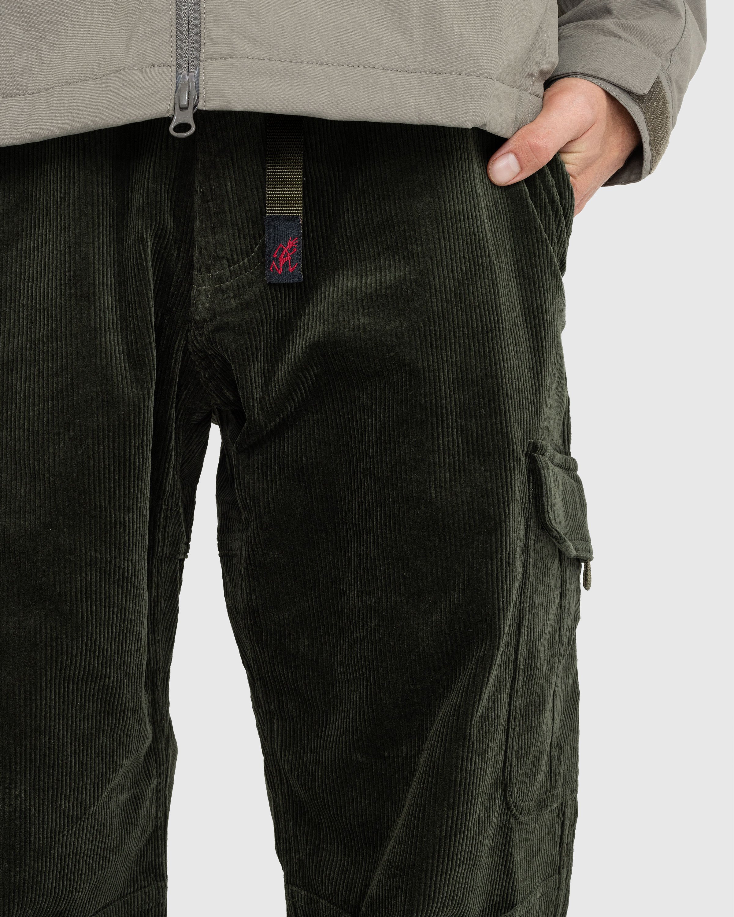 Gramicci - CORDUROY LOOSE CARGO PANT - Clothing - Green - Image 4