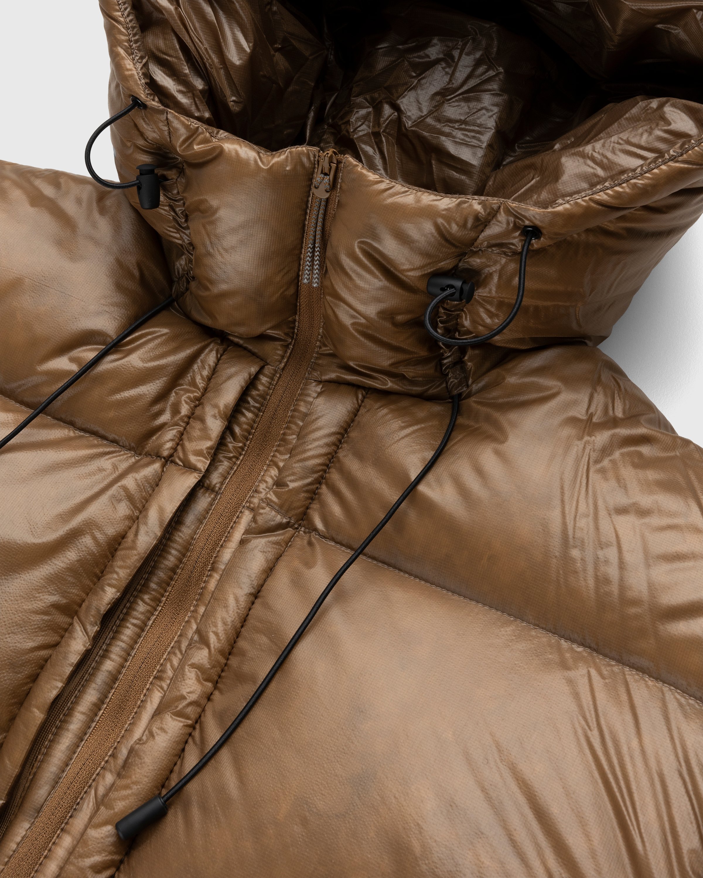 ROA - Shiny Down Jacket Brown - Clothing - Brown - Image 3