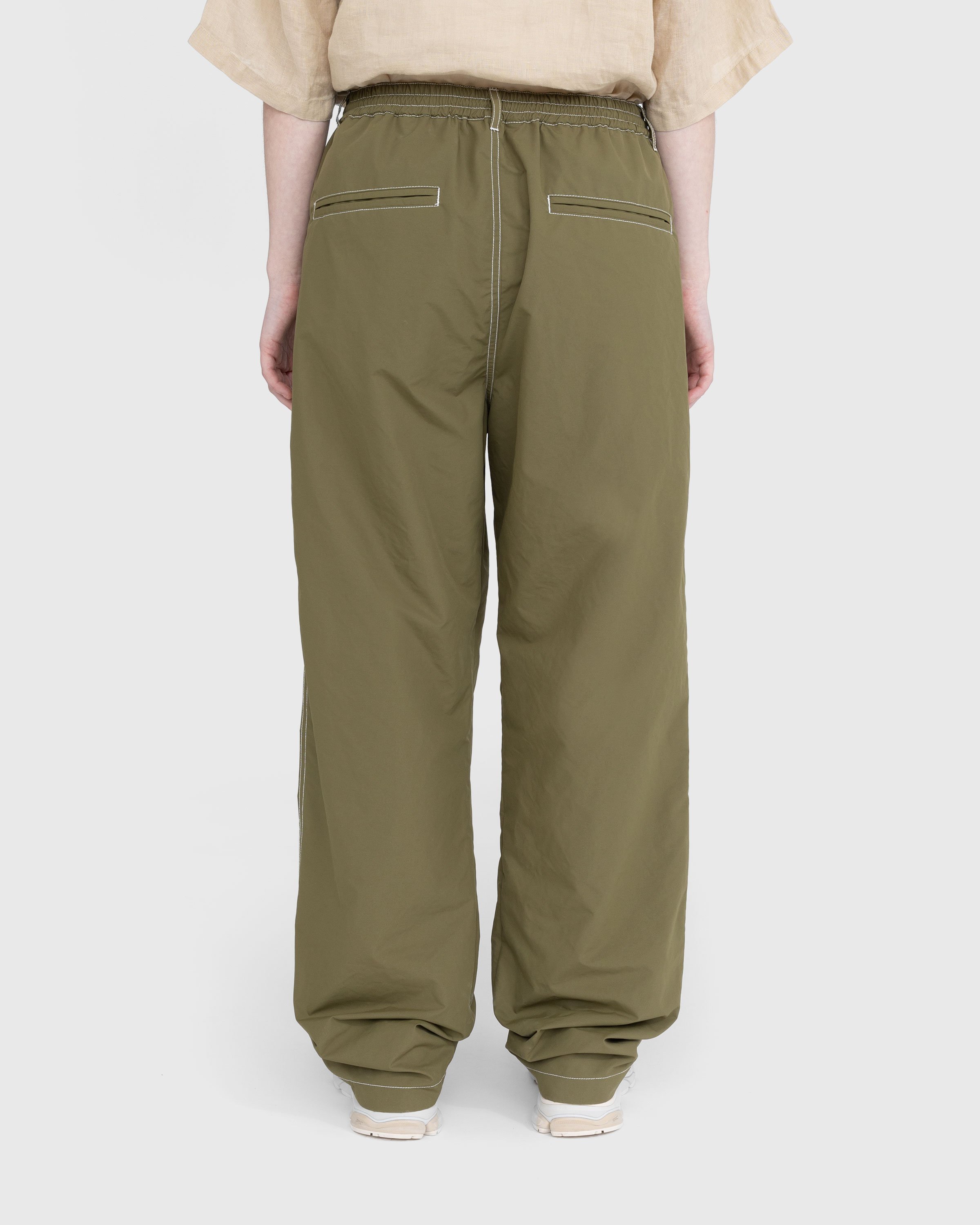 Highsnobiety - Contrast Stitch Pants Khaki - Clothing - Green - Image 3