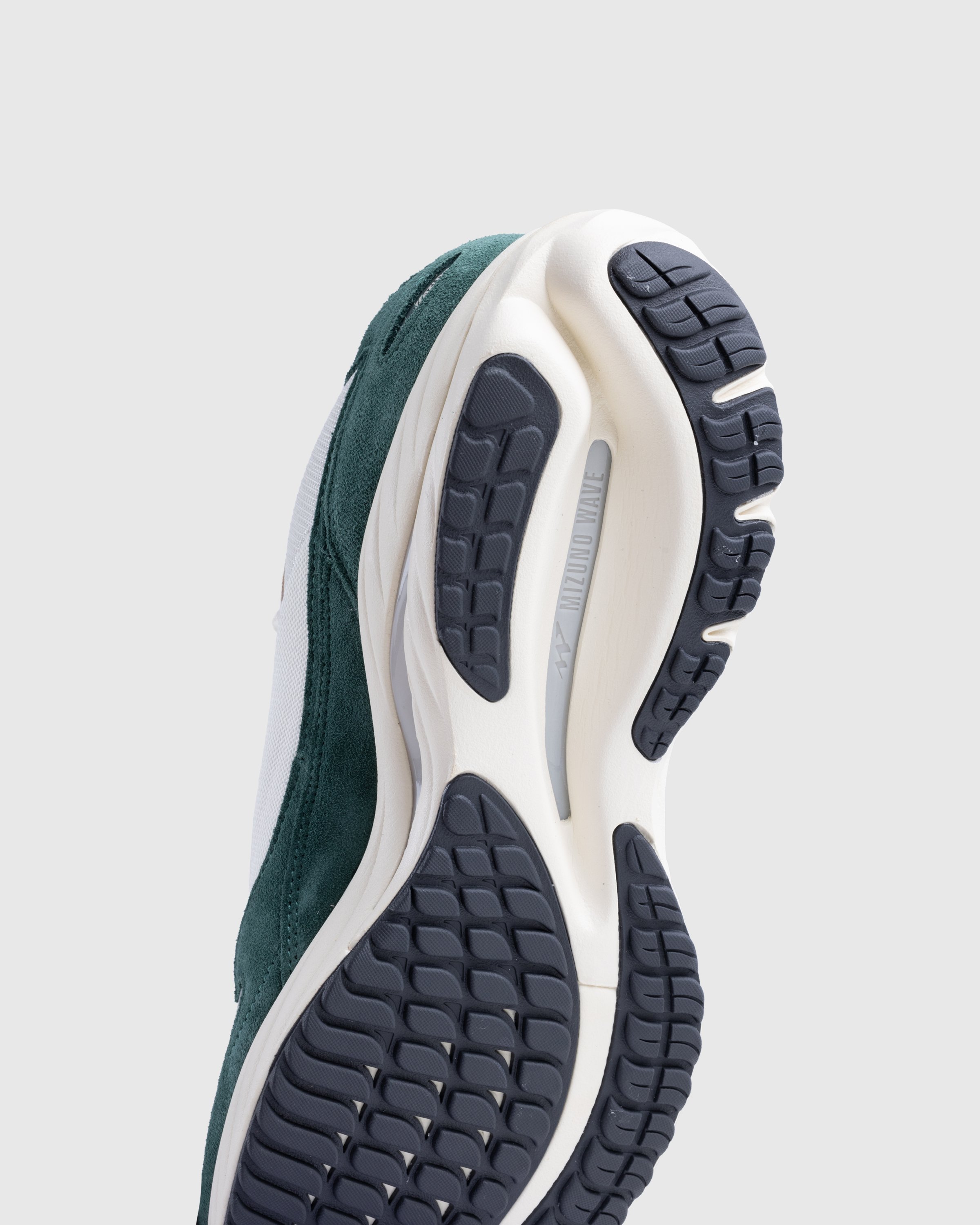 Mizuno - WAVE RIDER BETA(U) - Footwear - Colorway - Image 6