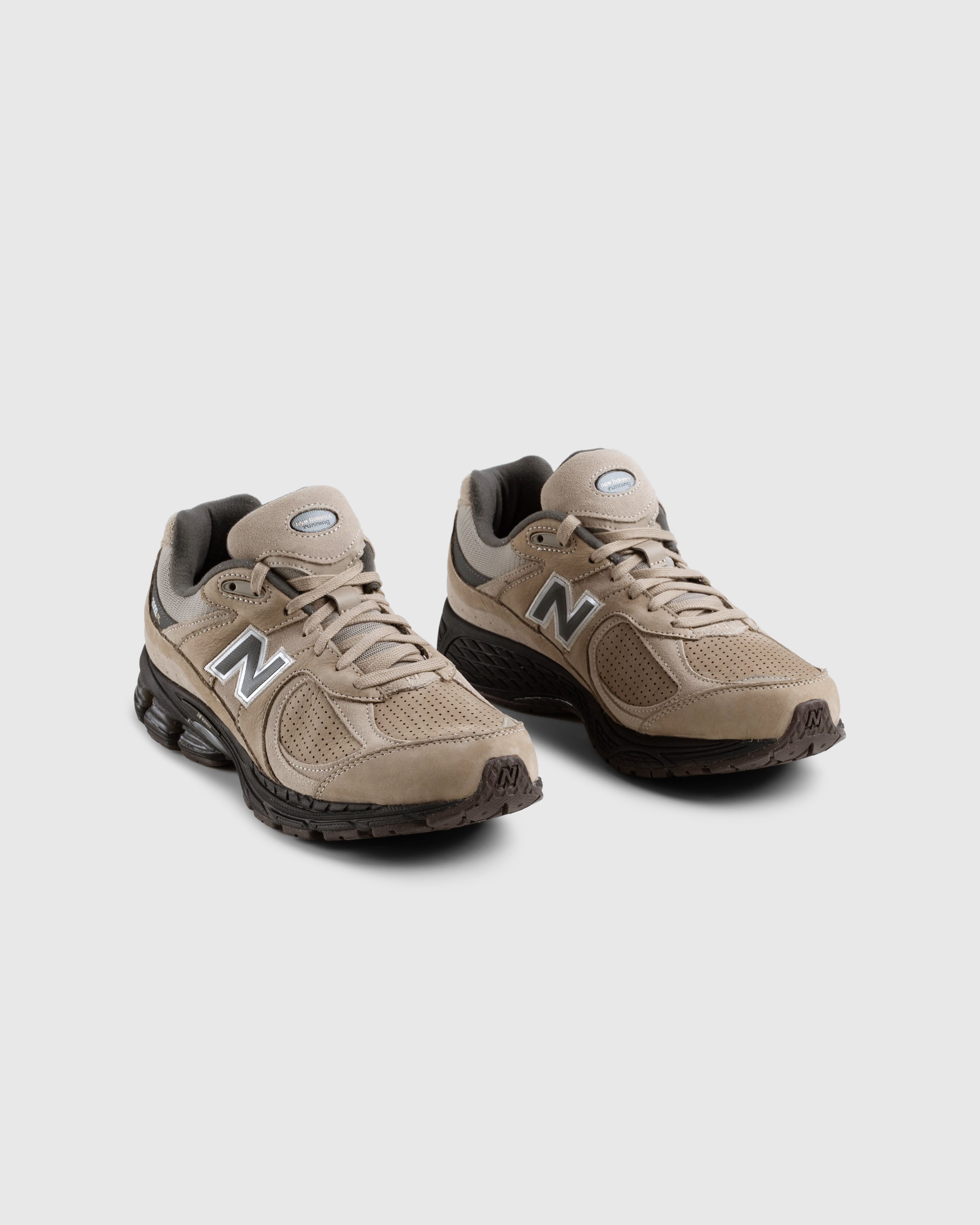 New Balance - M 2002 REG Driftwood - Footwear - Brown - Image 3