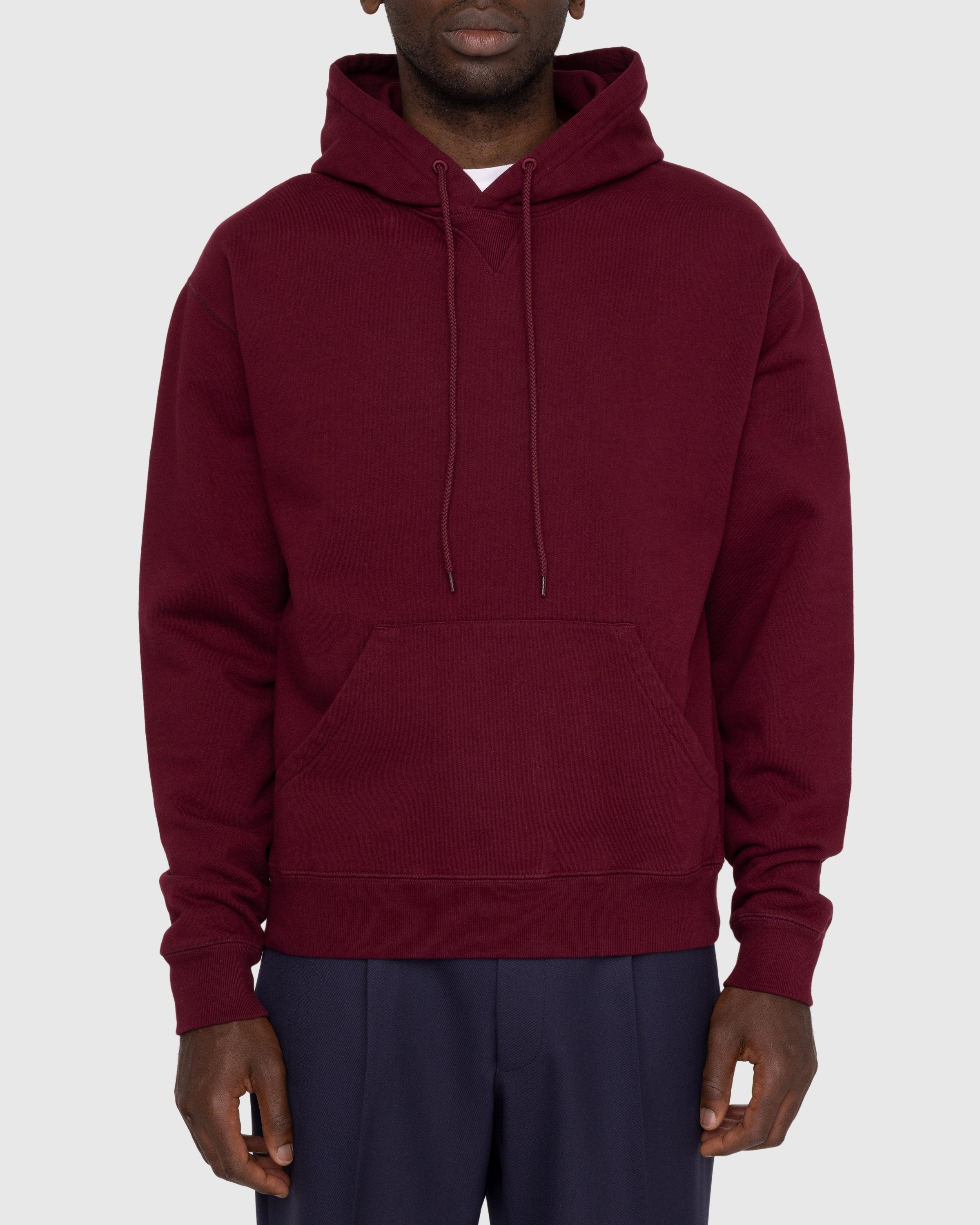 Highsnobiety - Classic Fleece Hoodie Bordeaux - Clothing - Red - Image 2