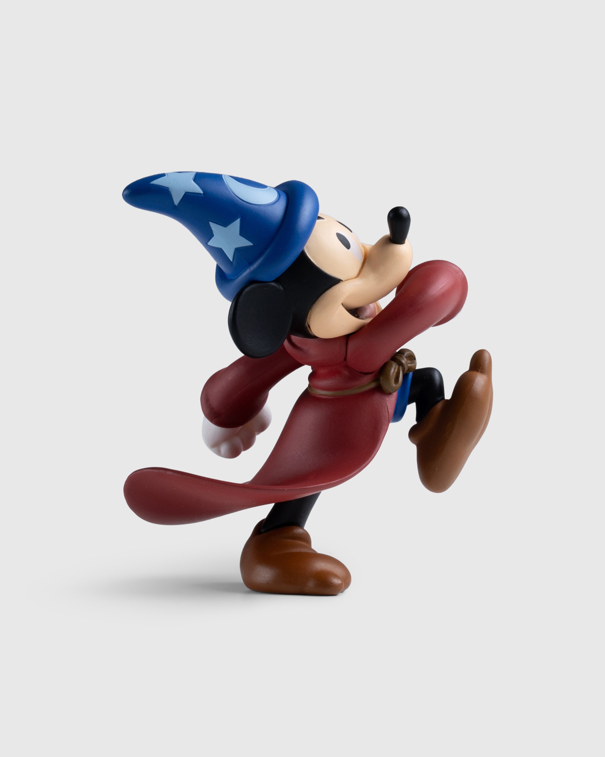 Medicom - UDF Disney Series 10 Fantasia Mickey Mouse & Broom - Lifestyle - Multi - Image 1