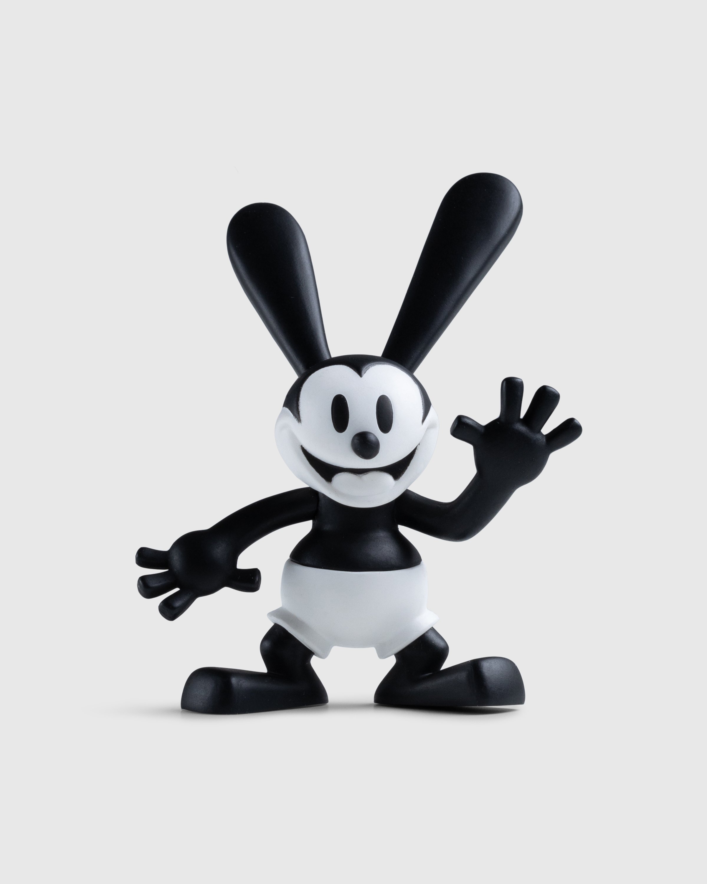 Medicom - UDF Disney Series 10 Oswald the Lucky Rabbit - Lifestyle - Black - Image 1