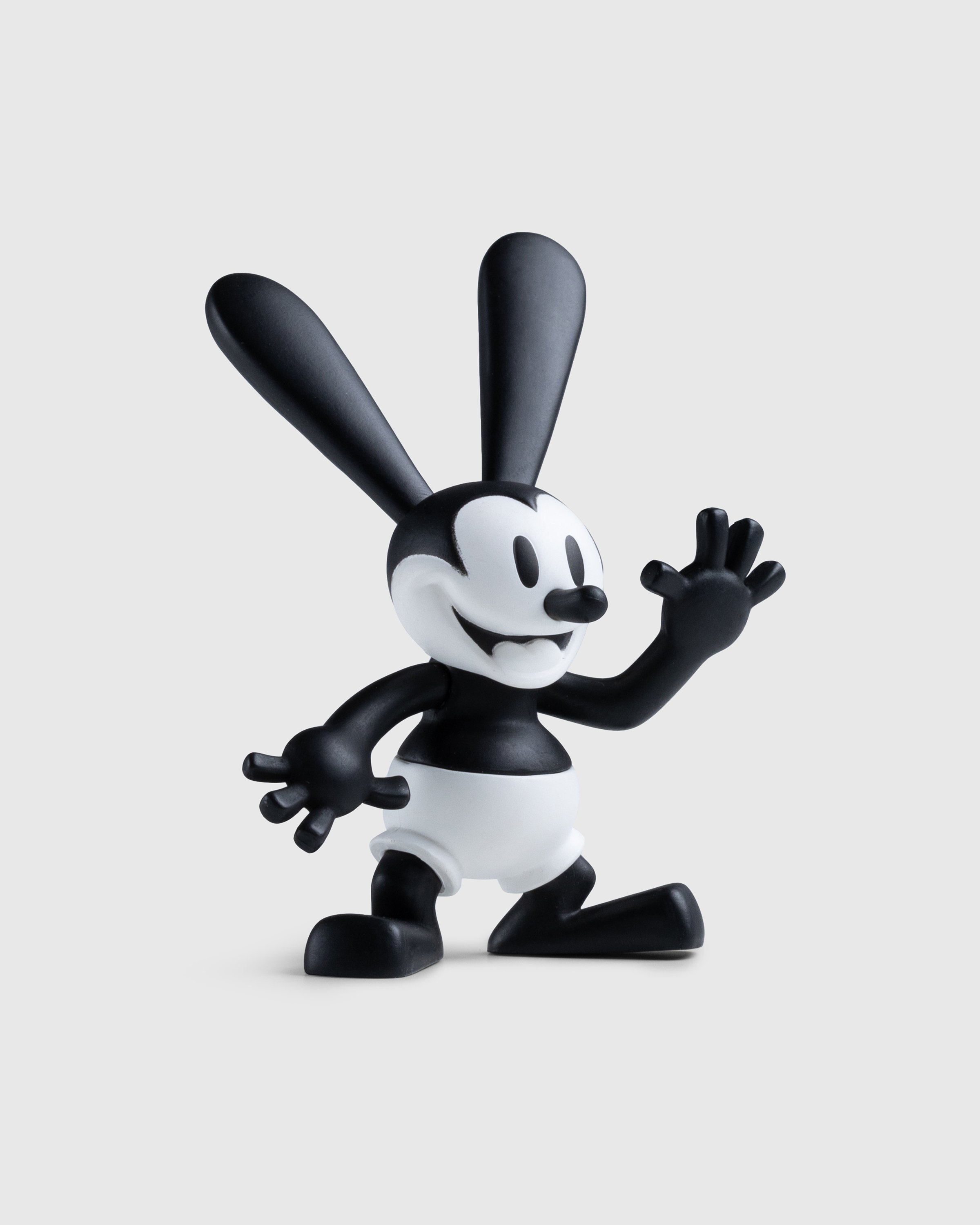 Medicom - UDF Disney Series 10 Oswald the Lucky Rabbit - Lifestyle - Black - Image 3