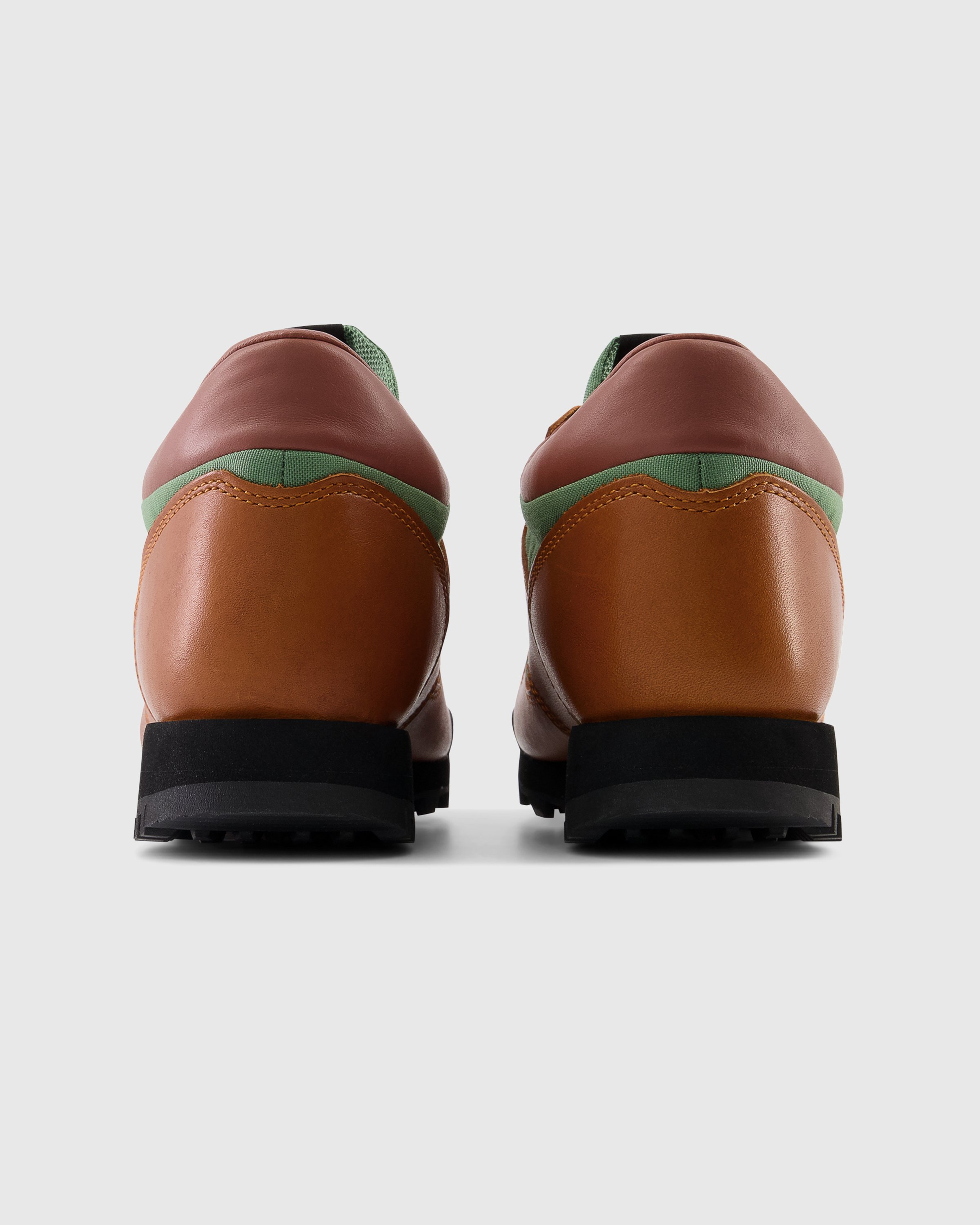 New Balance - UALGSBB Rainier Brown - Footwear - Brown - Image 5