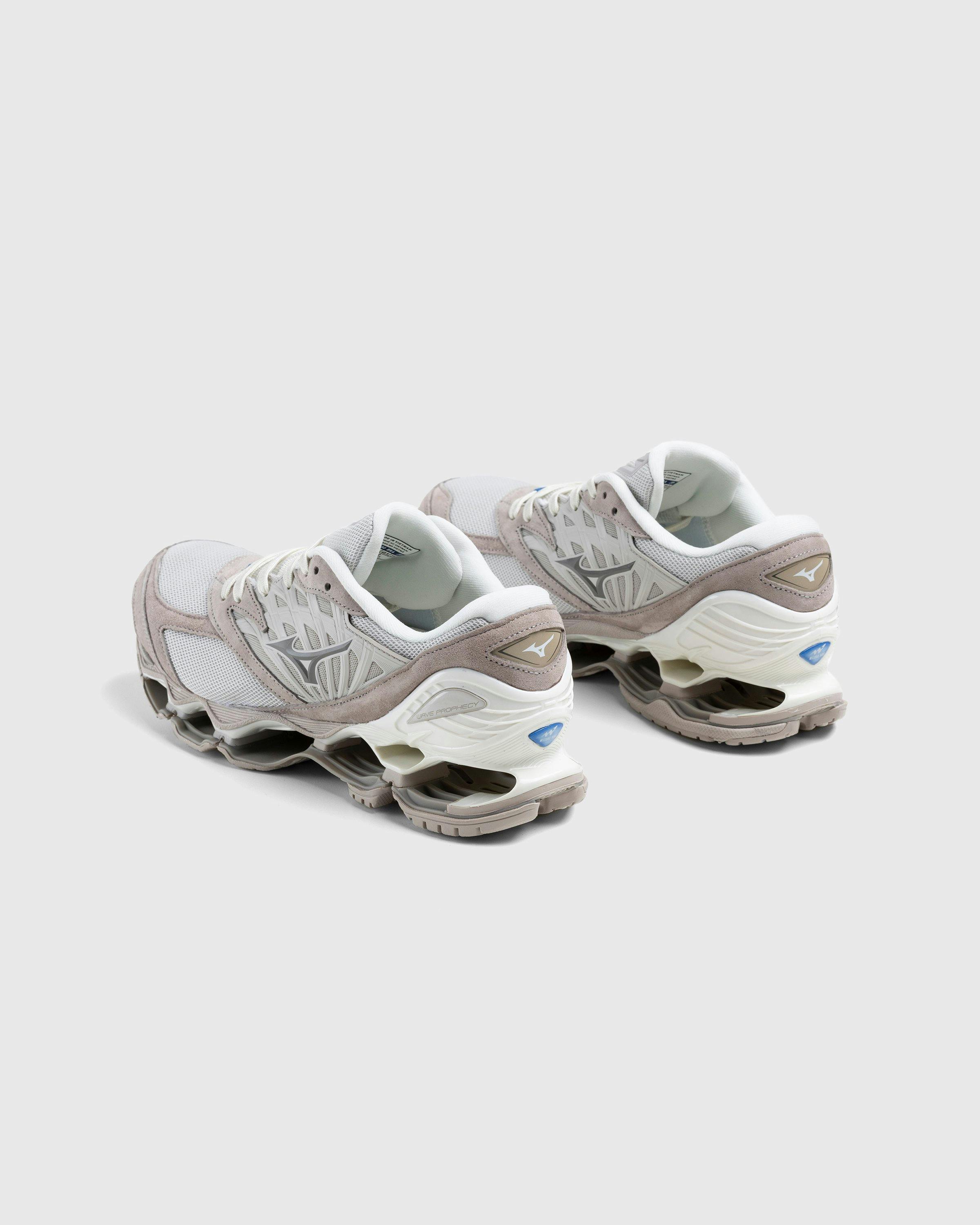 Mizuno - Wave Prophecy LS Chime/Khaki/Cloud - Footwear - Beige - Image 4