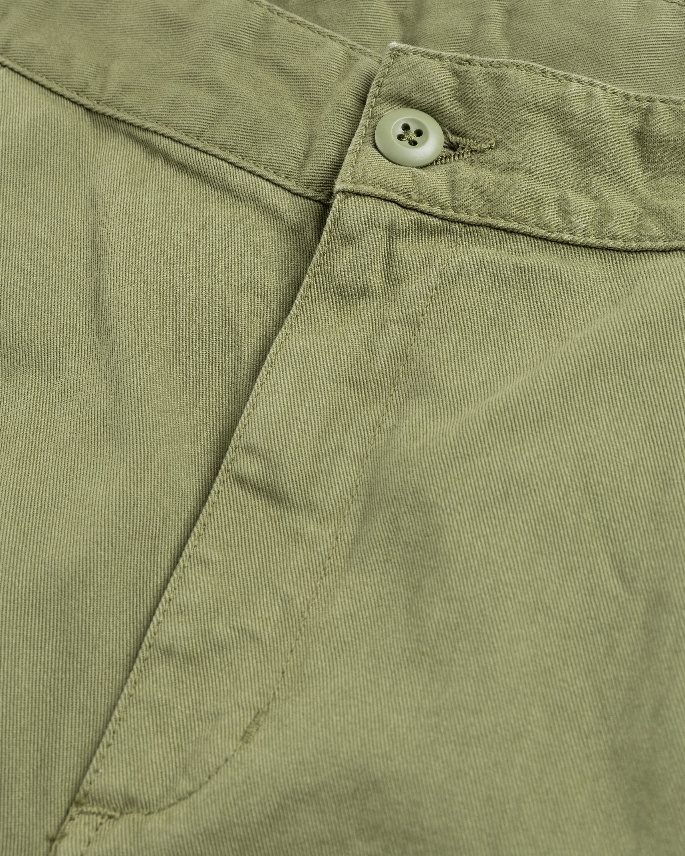 Carhartt WIP - Cole Cargo Short Green - Clothing - Green - Image 4