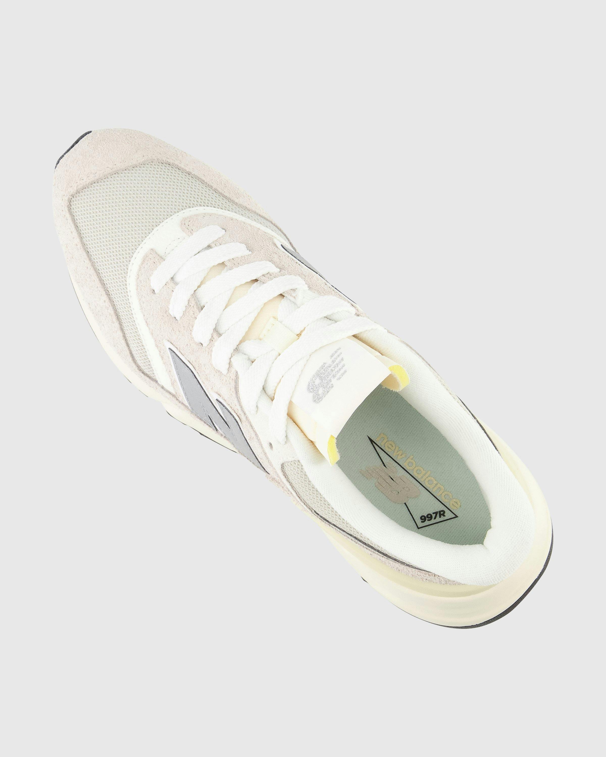 New balance 620 highsnobiety 2025