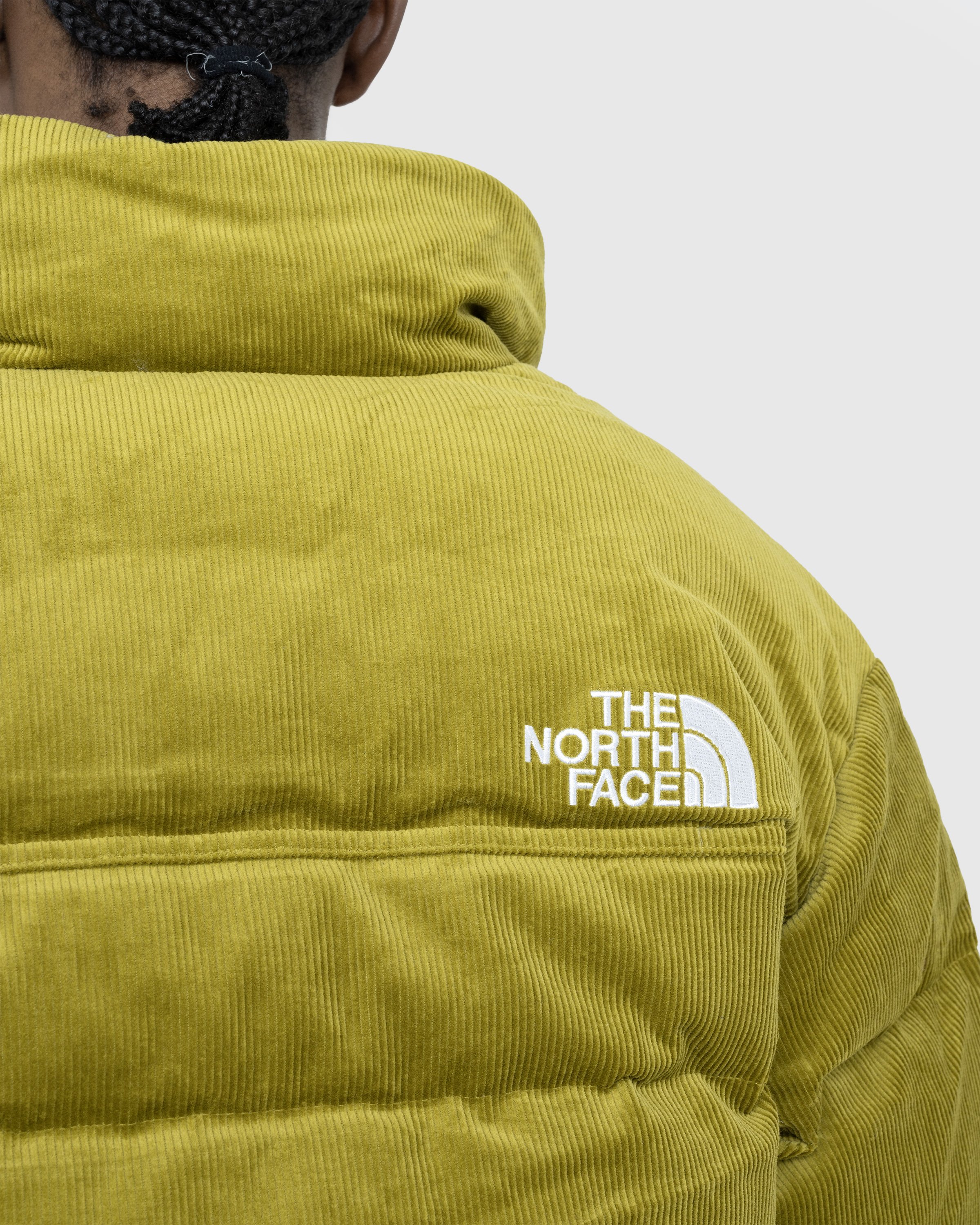 The North Face - M 92 REVERSIBLE NUPTSE JACKET - Clothing - Green - Image 7