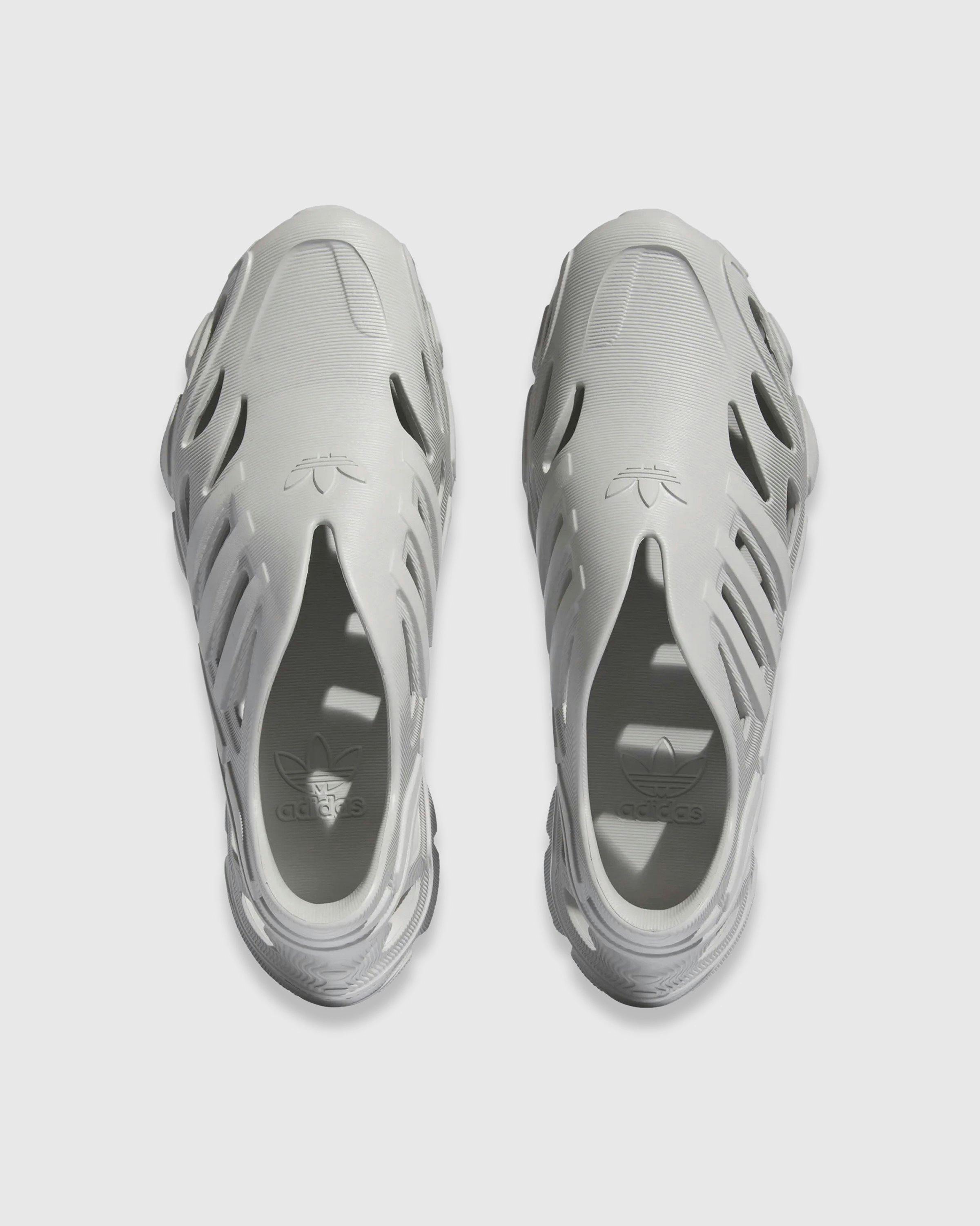 Adidas - adiFOM SUPERNOVA GRETWO/GRETWO/GRETWO - Footwear - Grey - Image 3