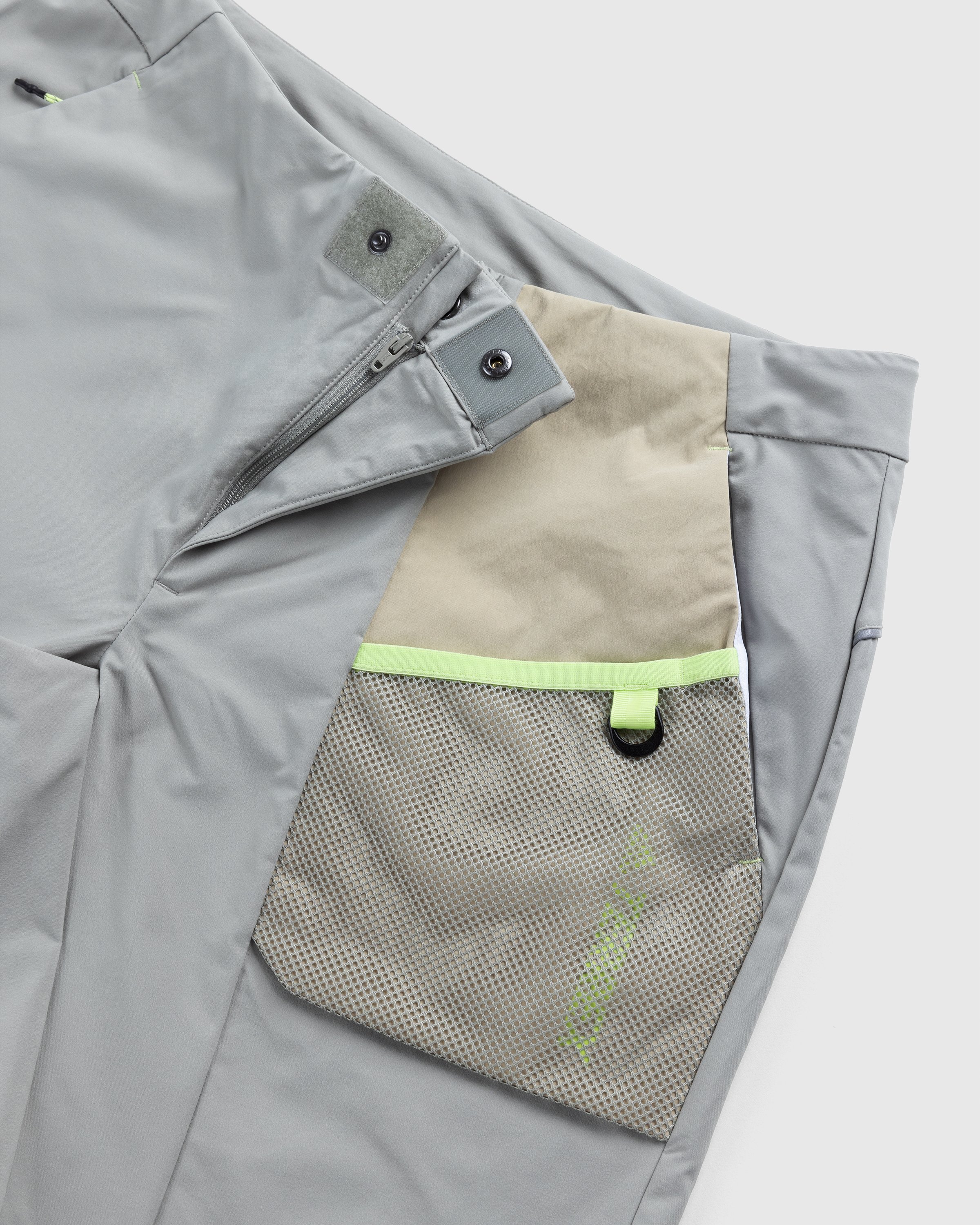 Adidas - Voyager Shorts Feather Grey/Savanna - Clothing - Beige - Image 4