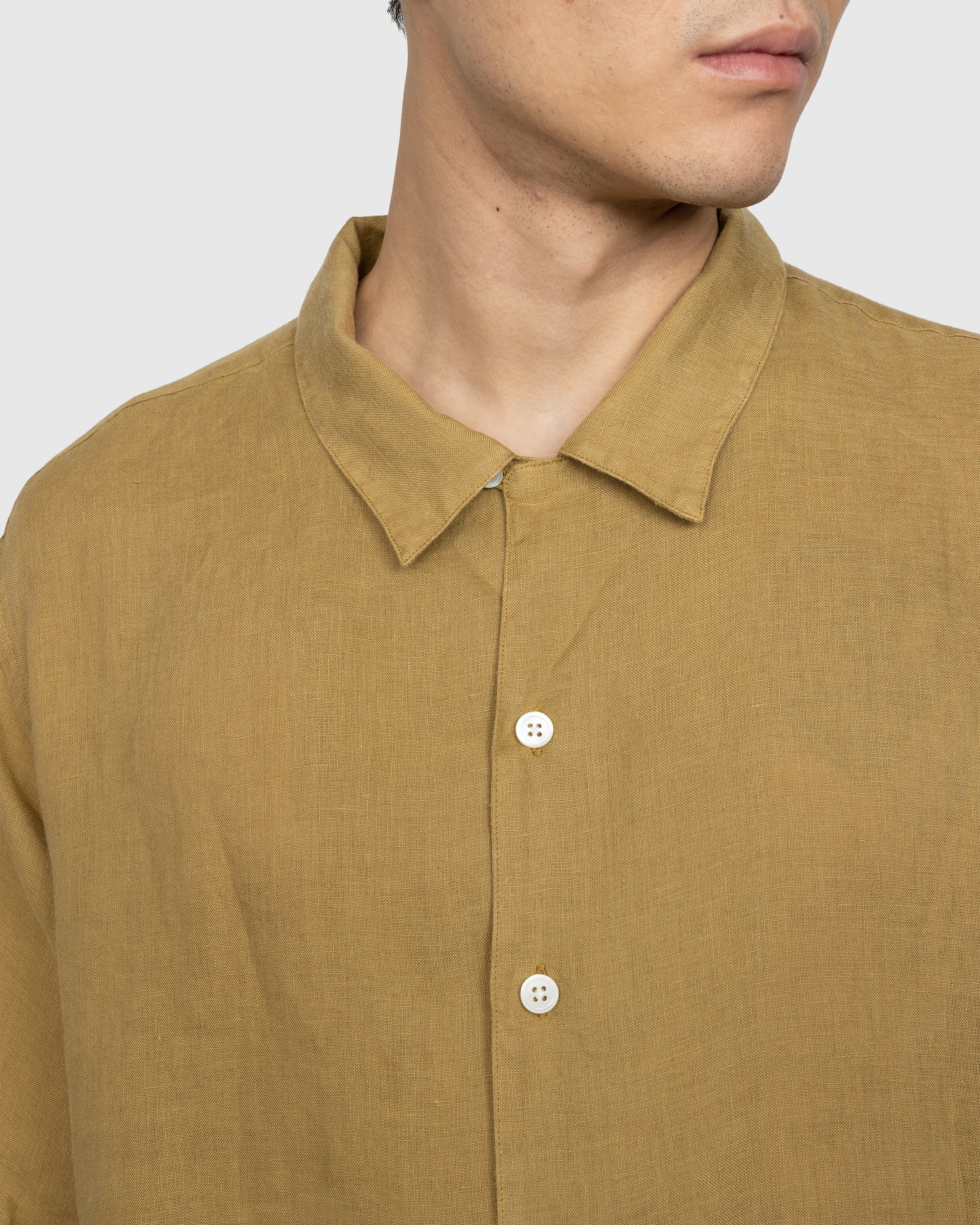 Highsnobiety - Linen Short-Sleeve Shirt Brown - Clothing - Brown - Image 4