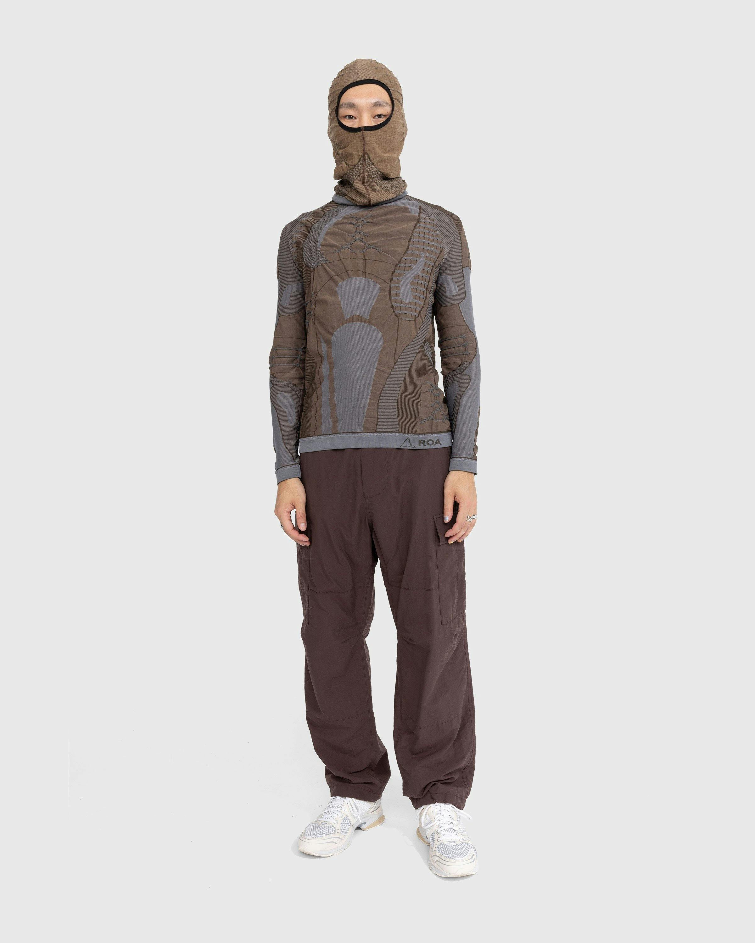 ROA - Roundneck 3D Knit Brown - Clothing - Brown - Image 2