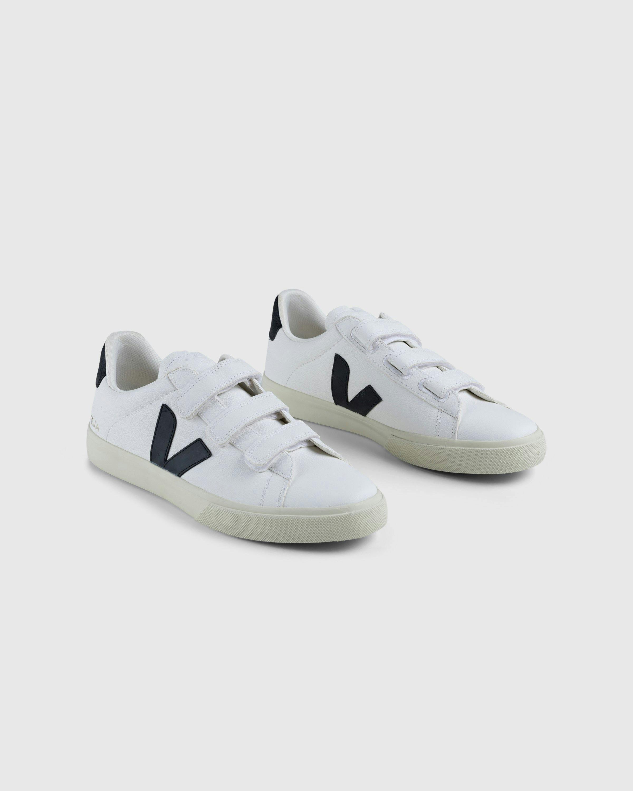 VEJA - Recife Logo White - Footwear - White - Image 3