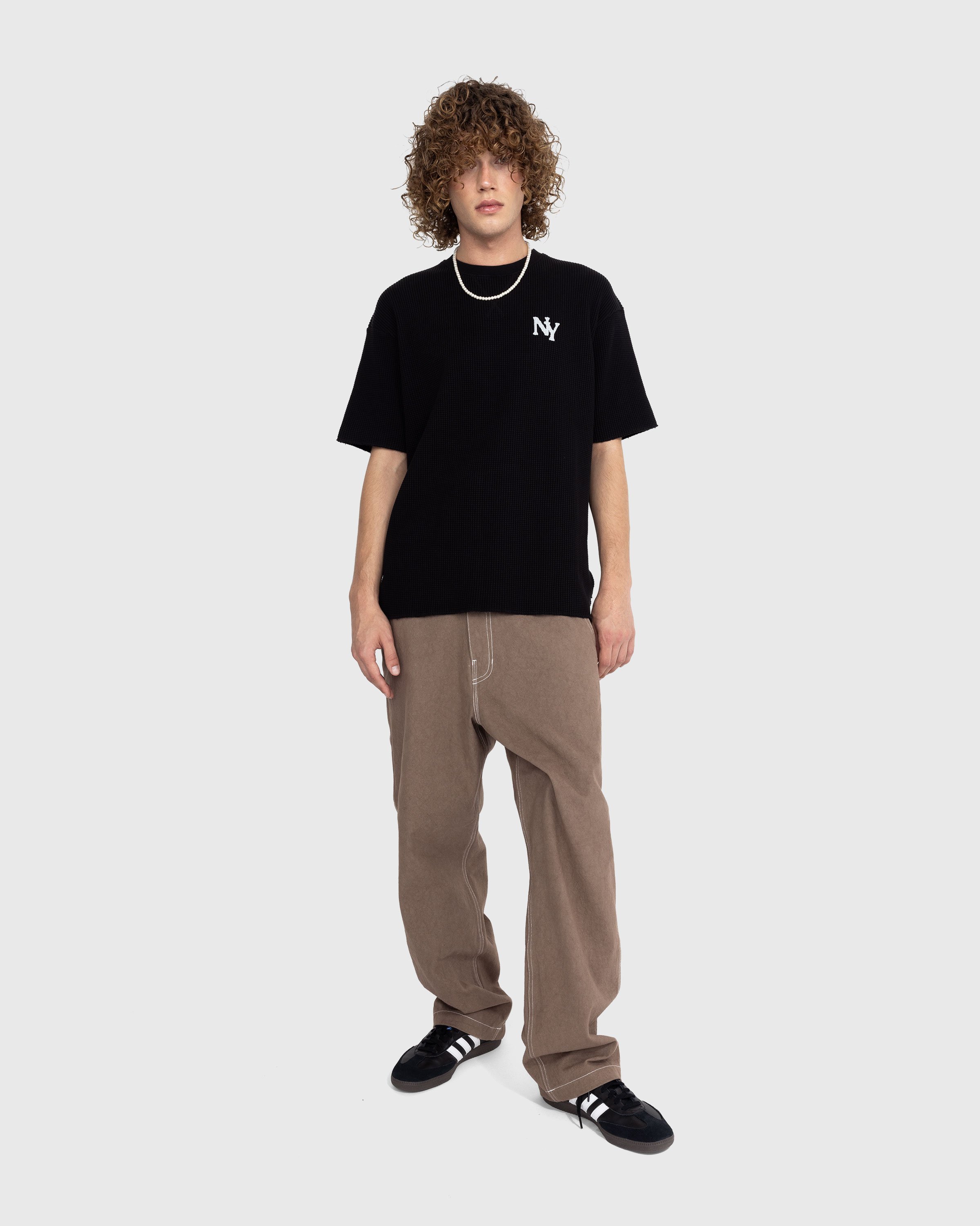 Highsnobiety - Neu York Thermal T-Shirt Black - Clothing - Black - Image 3