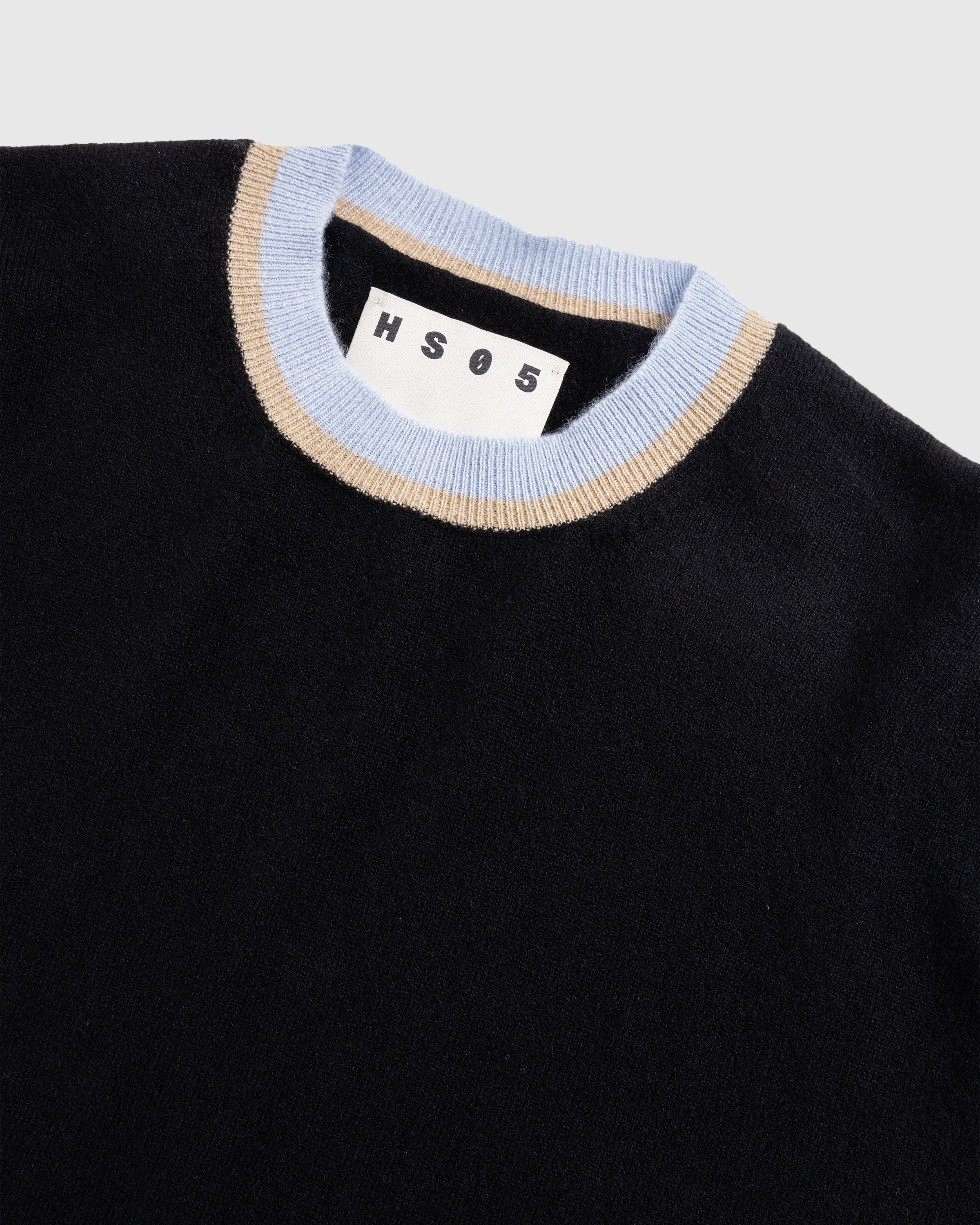 Highsnobiety HS05 - Cashmere Crew Sweater Black - Clothing - Black - Image 6