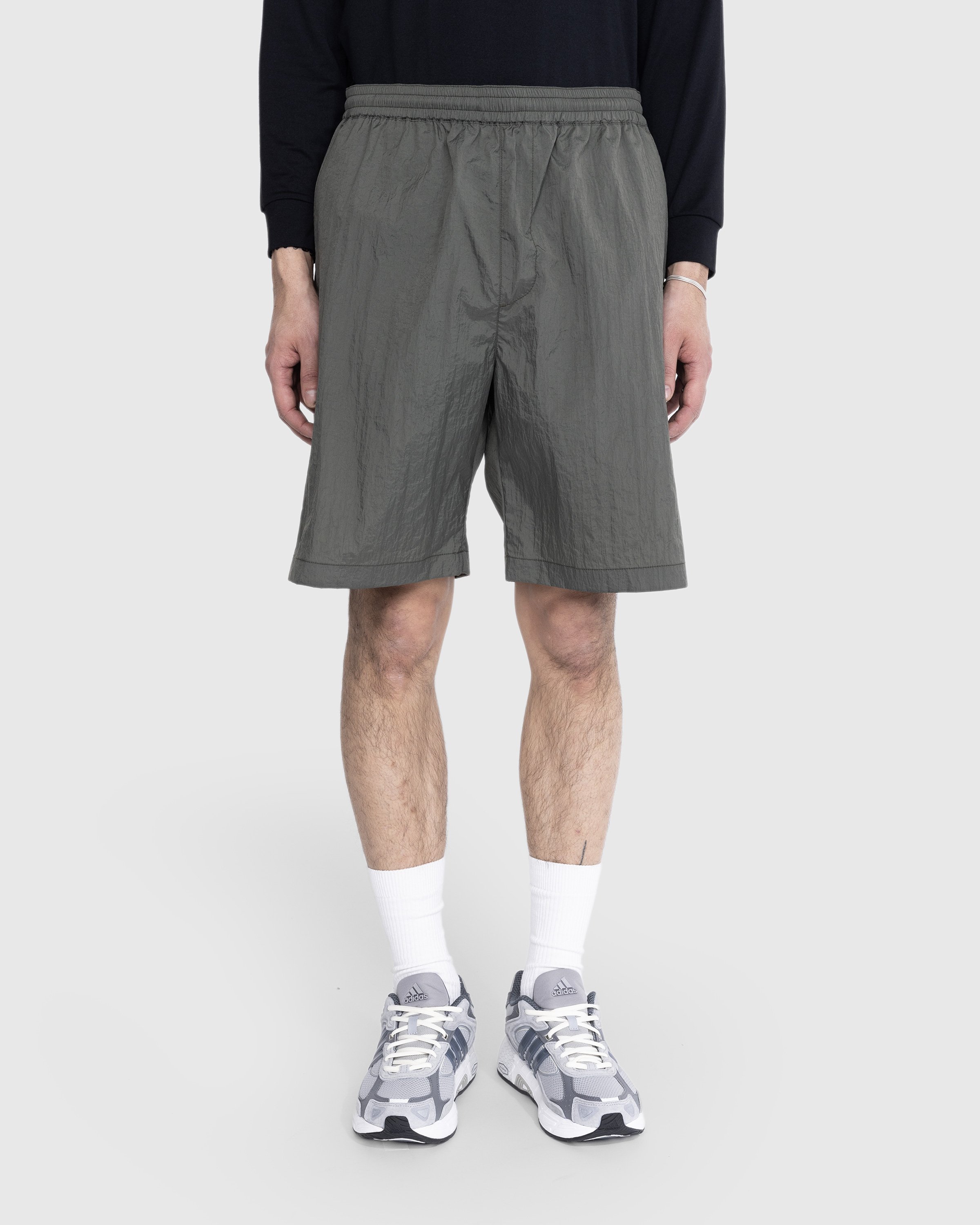 Highsnobiety - Texture Nylon Mid Length Elastic Shorts Grey - Clothing - Grey - Image 2