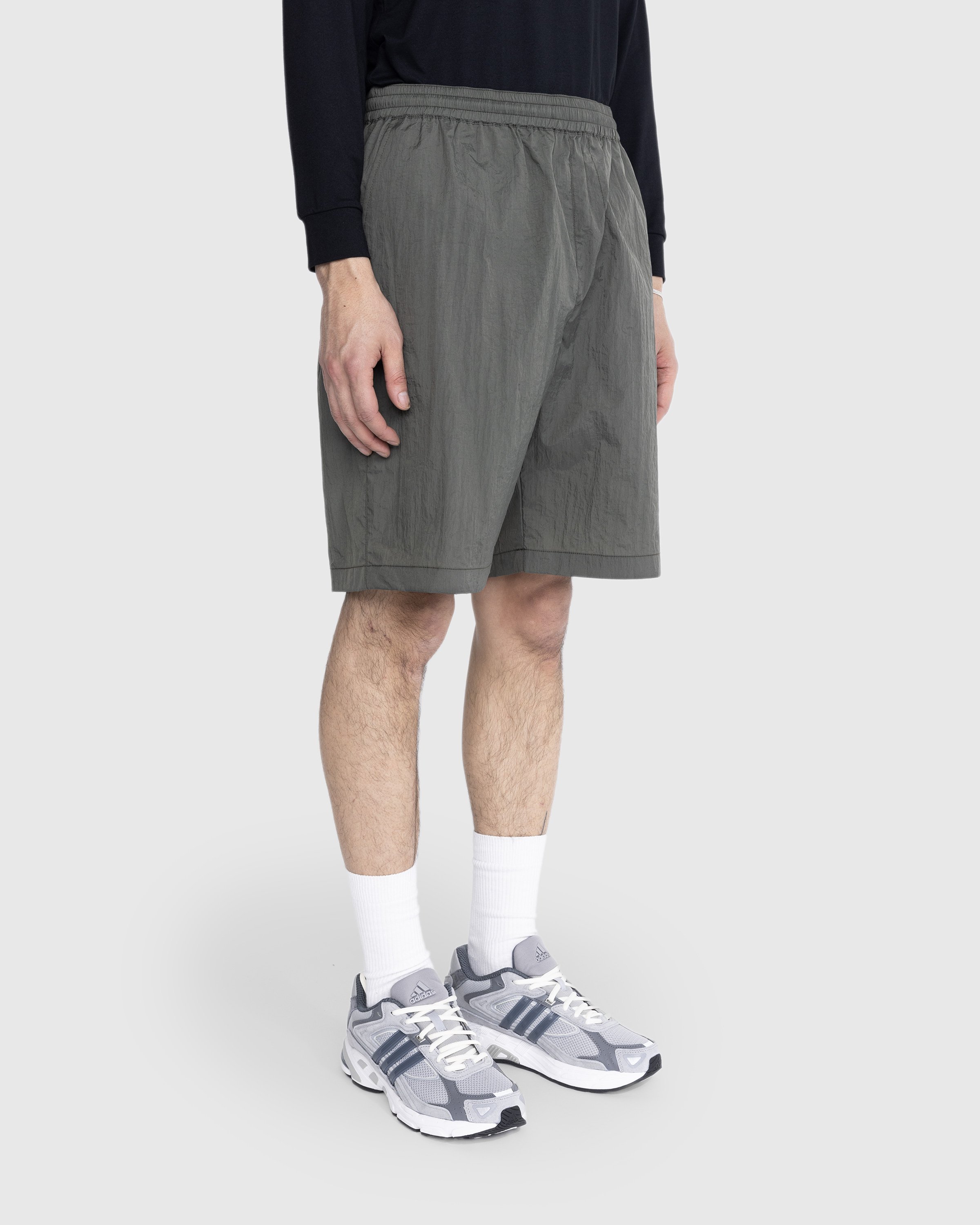 Highsnobiety - Texture Nylon Mid Length Elastic Shorts Grey - Clothing - Grey - Image 4