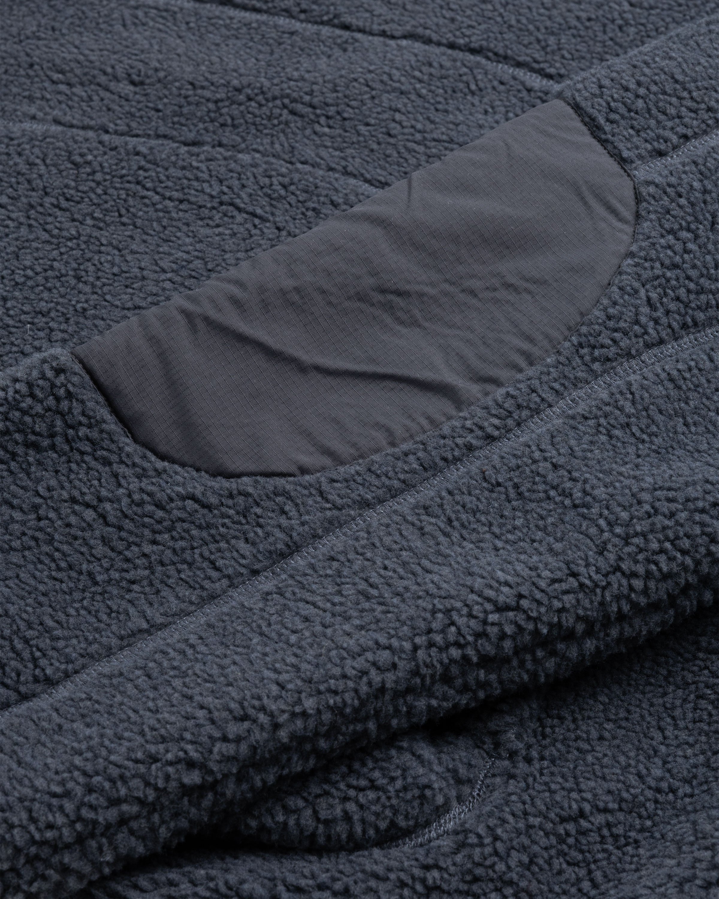 Entire Studios - Fluffy Fleece V2 Charcoal - Clothing - Blue - Image 6
