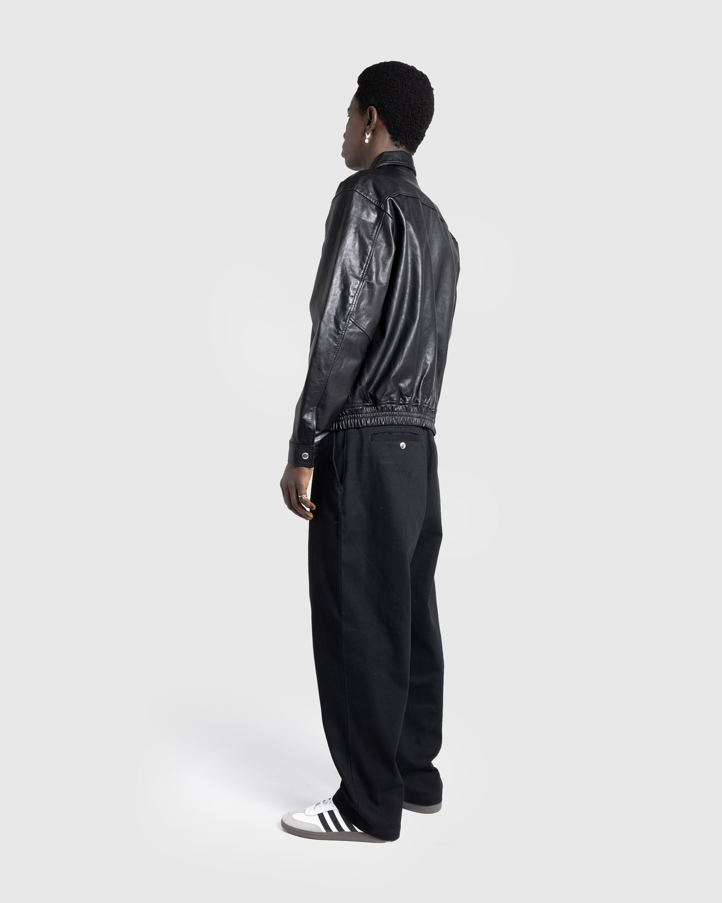 Highsnobiety HS05 - Cotton Pleated Trouser Black - Clothing - Black - Image 5