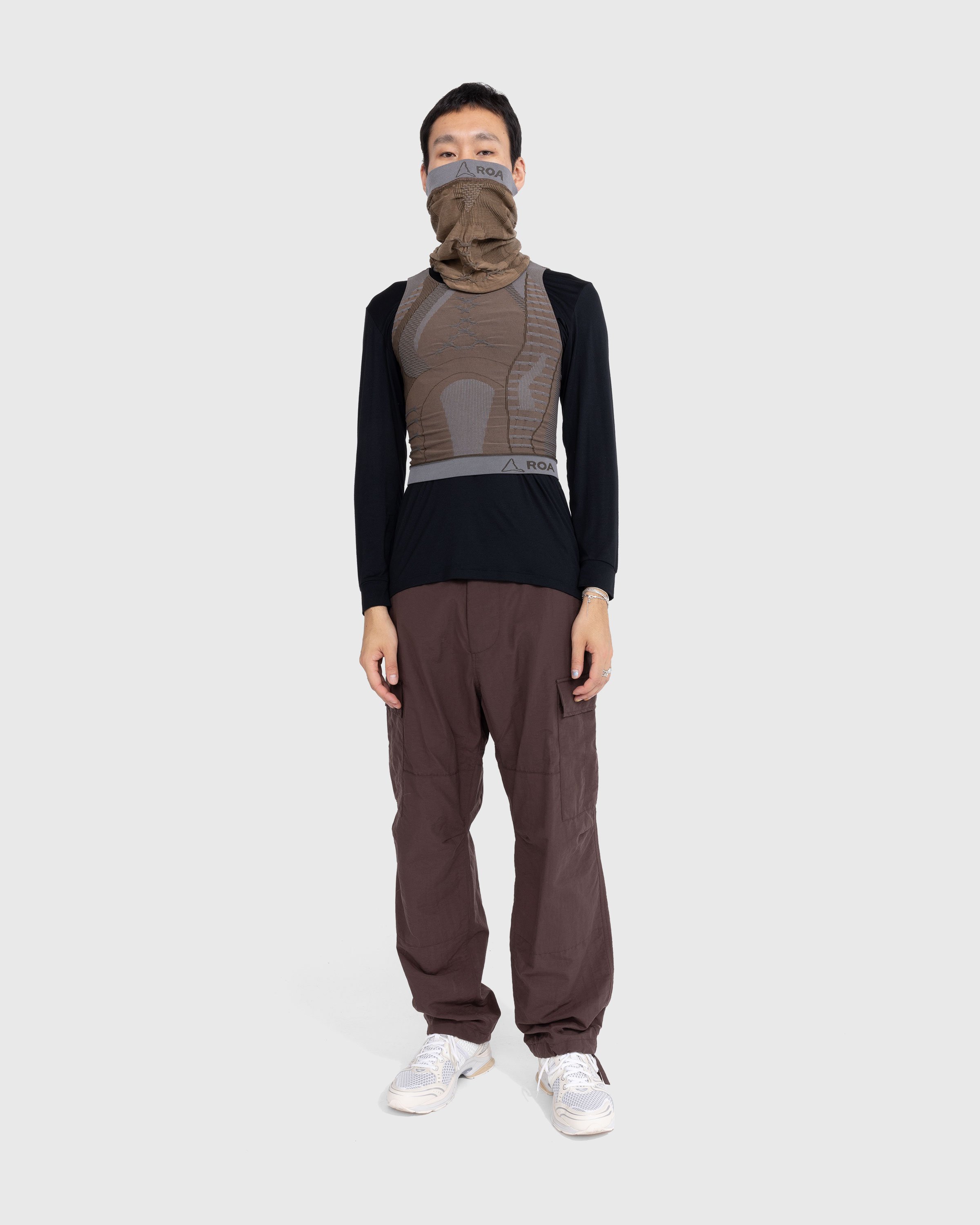 ROA - 3D Knit Top Brown - Clothing - Brown - Image 3