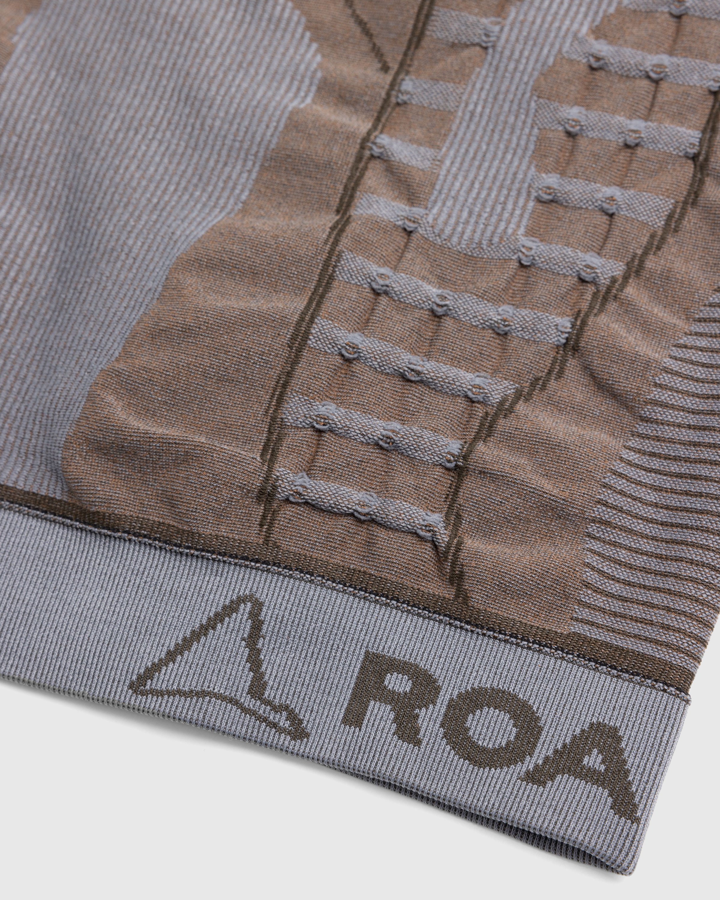 ROA - 3D Knit Top Brown - Clothing - Brown - Image 7