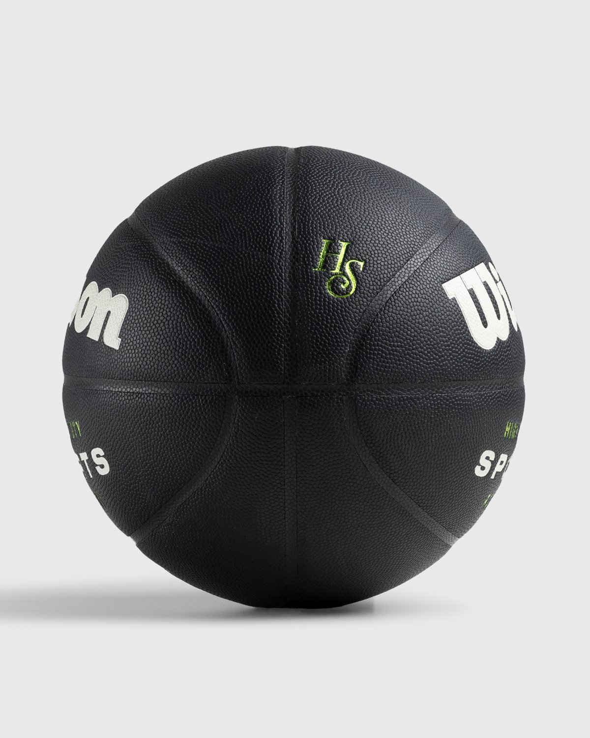 Wilson x Highsnobiety - HS Sports Basketball Black - Lifestyle - Black - Image 2