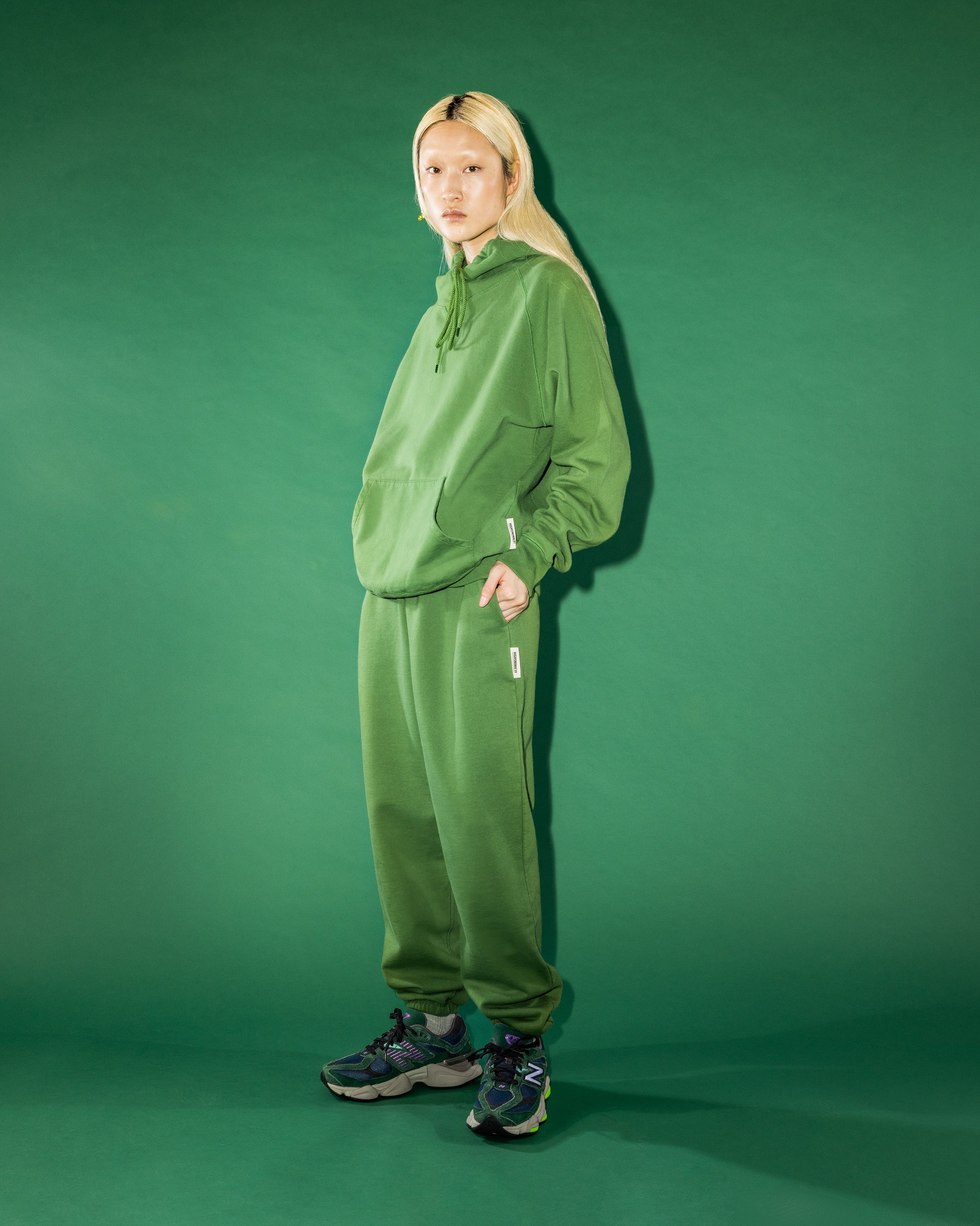 Highsnobiety - Heavy Fleece Hoodie Dark Green - Clothing - Green - Image 6