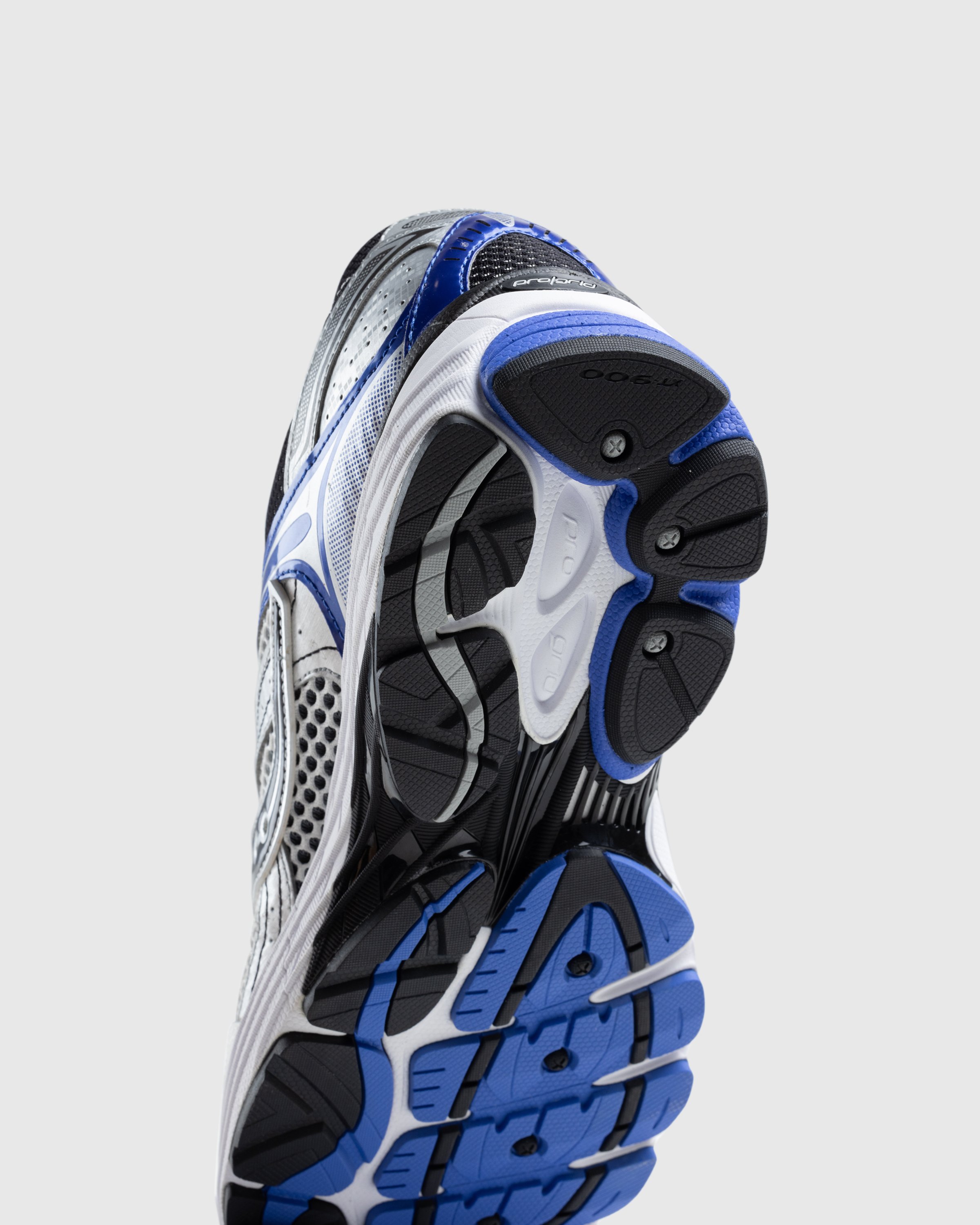 Saucony - ProGrid Omni 9 Silver/Blue - Footwear - Multi - Image 6