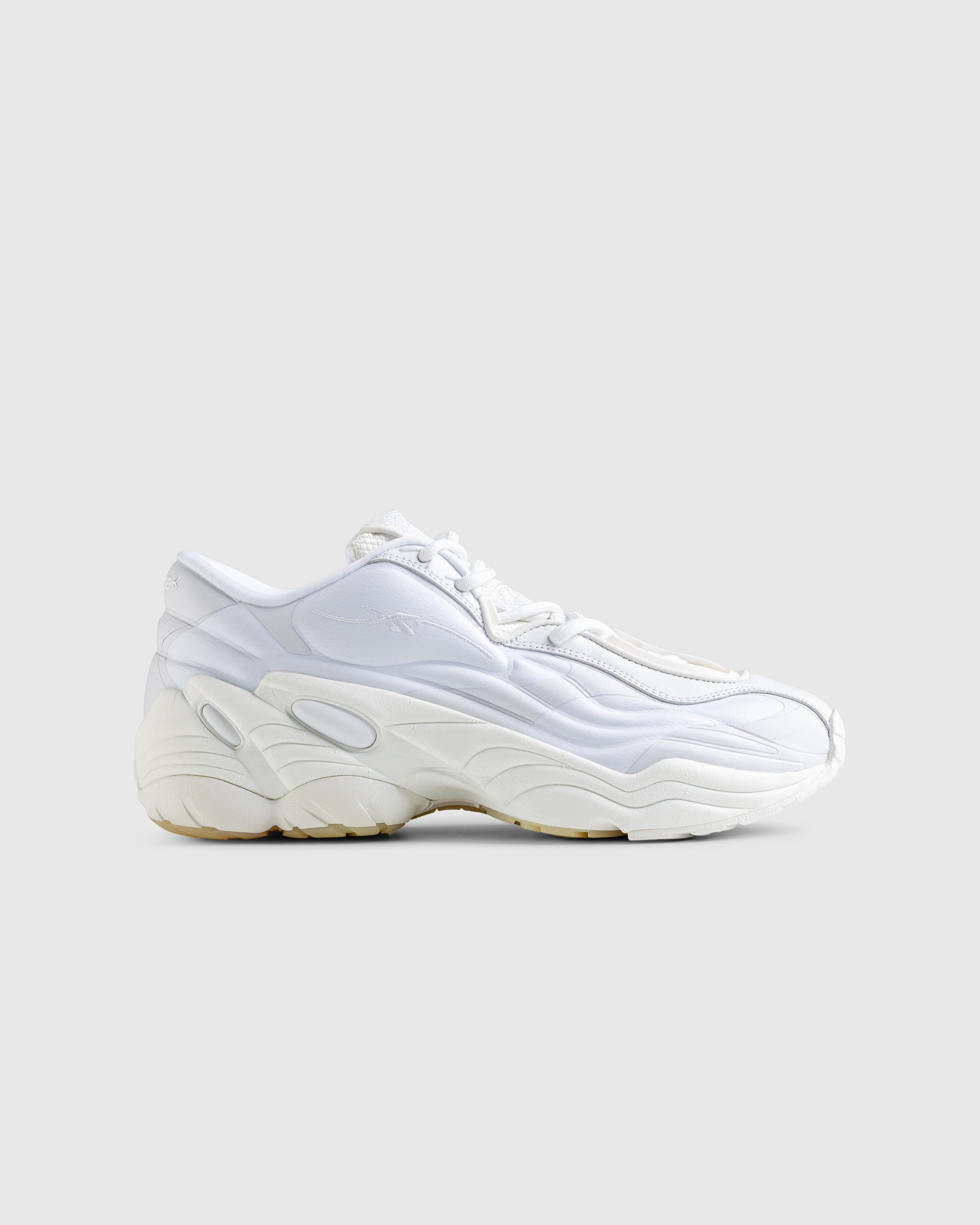 Reebok - Dmx Run 6 Modern White White - Footwear - White - Image 1