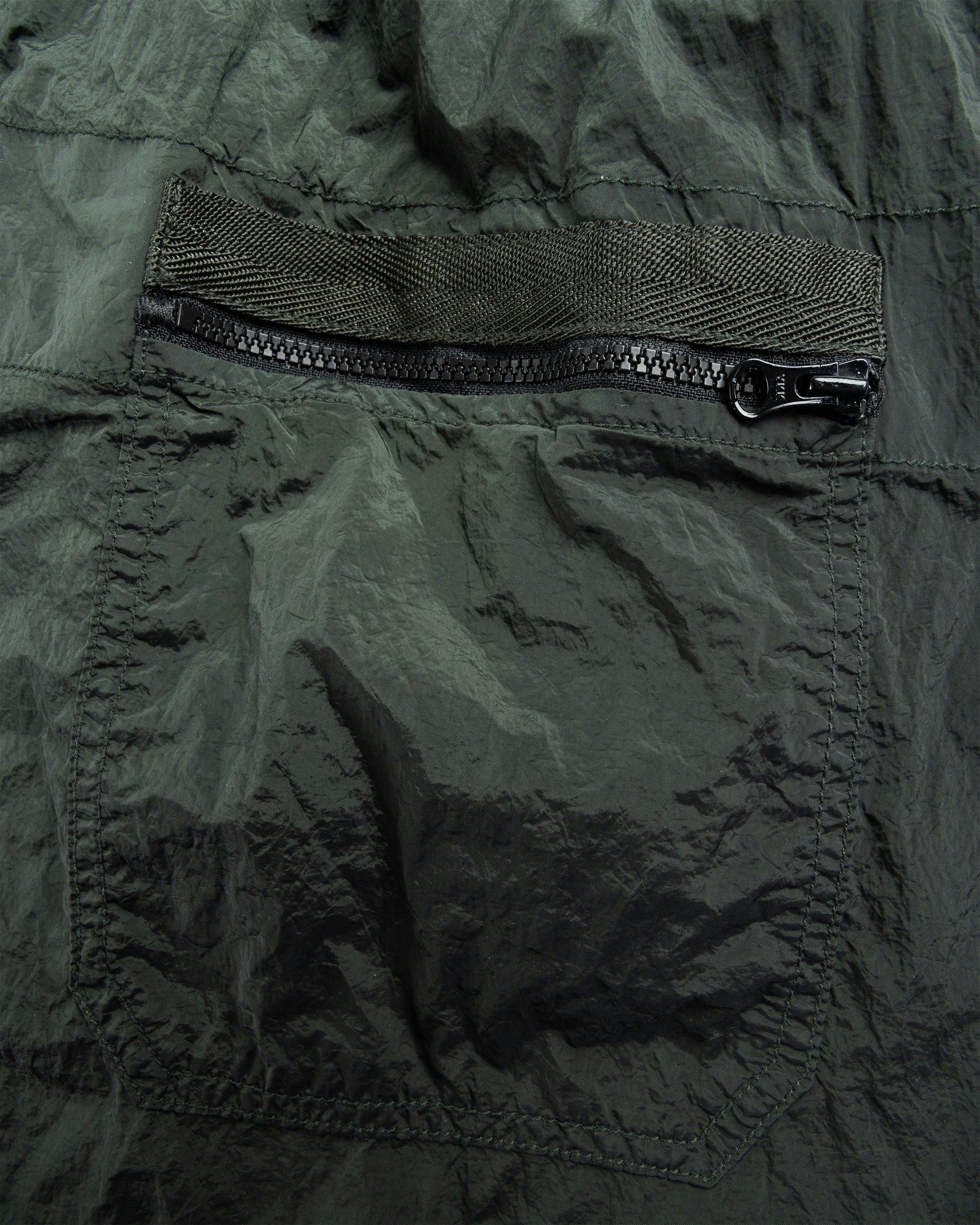 Stone Island - BERMUDA SHORTS MUSK - Clothing - Green - Image 7