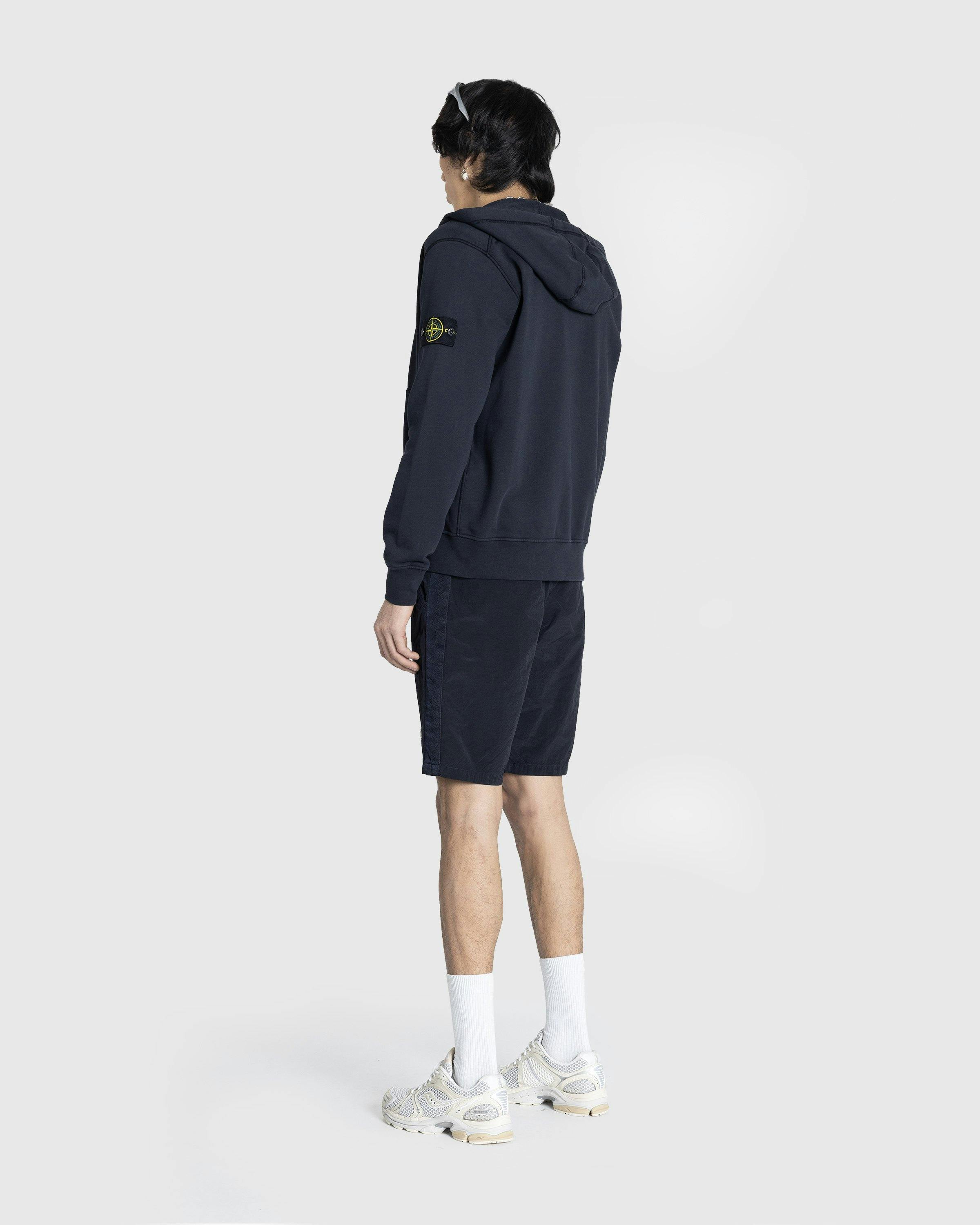 Stone Island - SHORTS NAVY BLUE - Clothing - Blue - Image 4