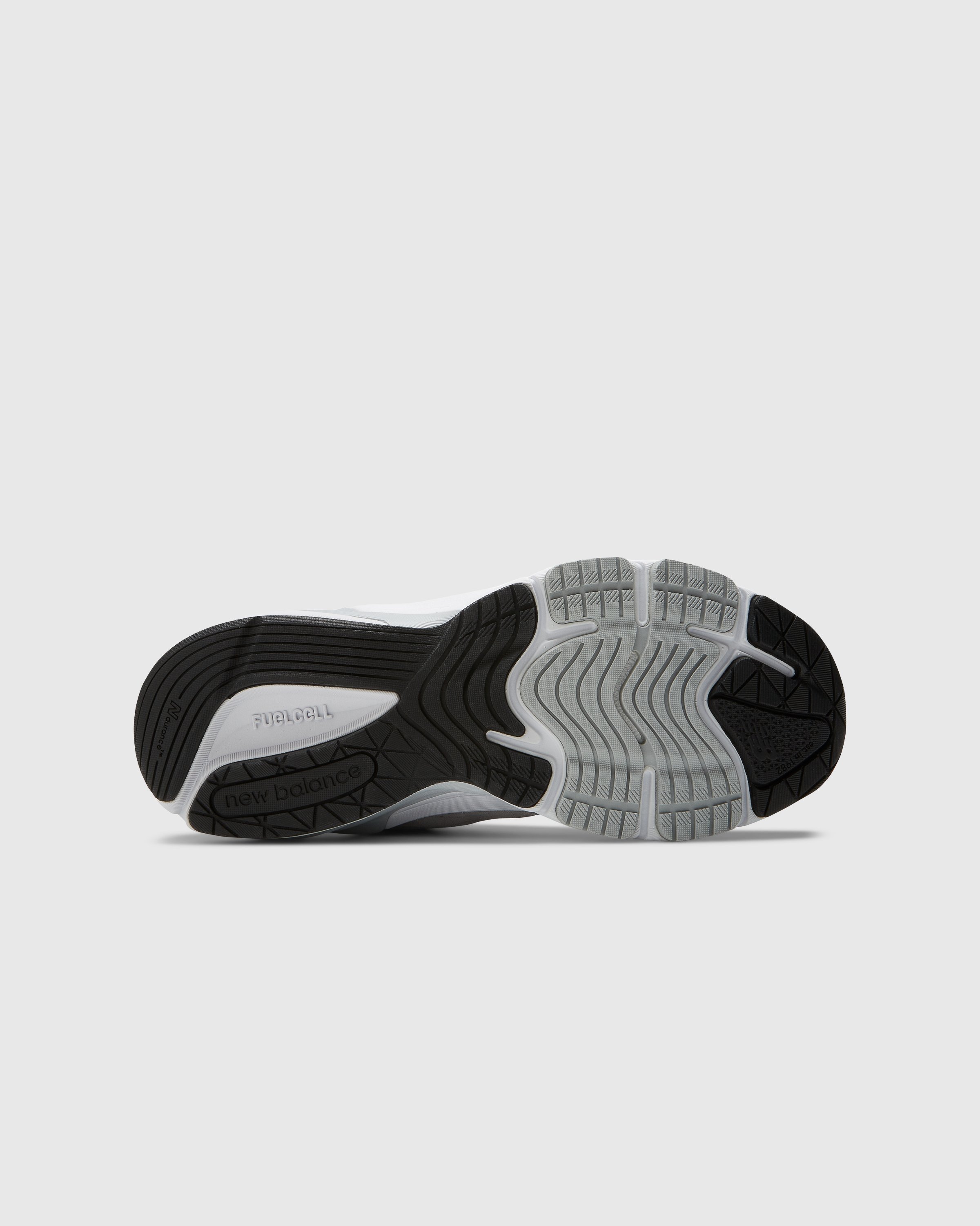New Balance - W 990v6 Cool Gray - Footwear - Grey - Image 4