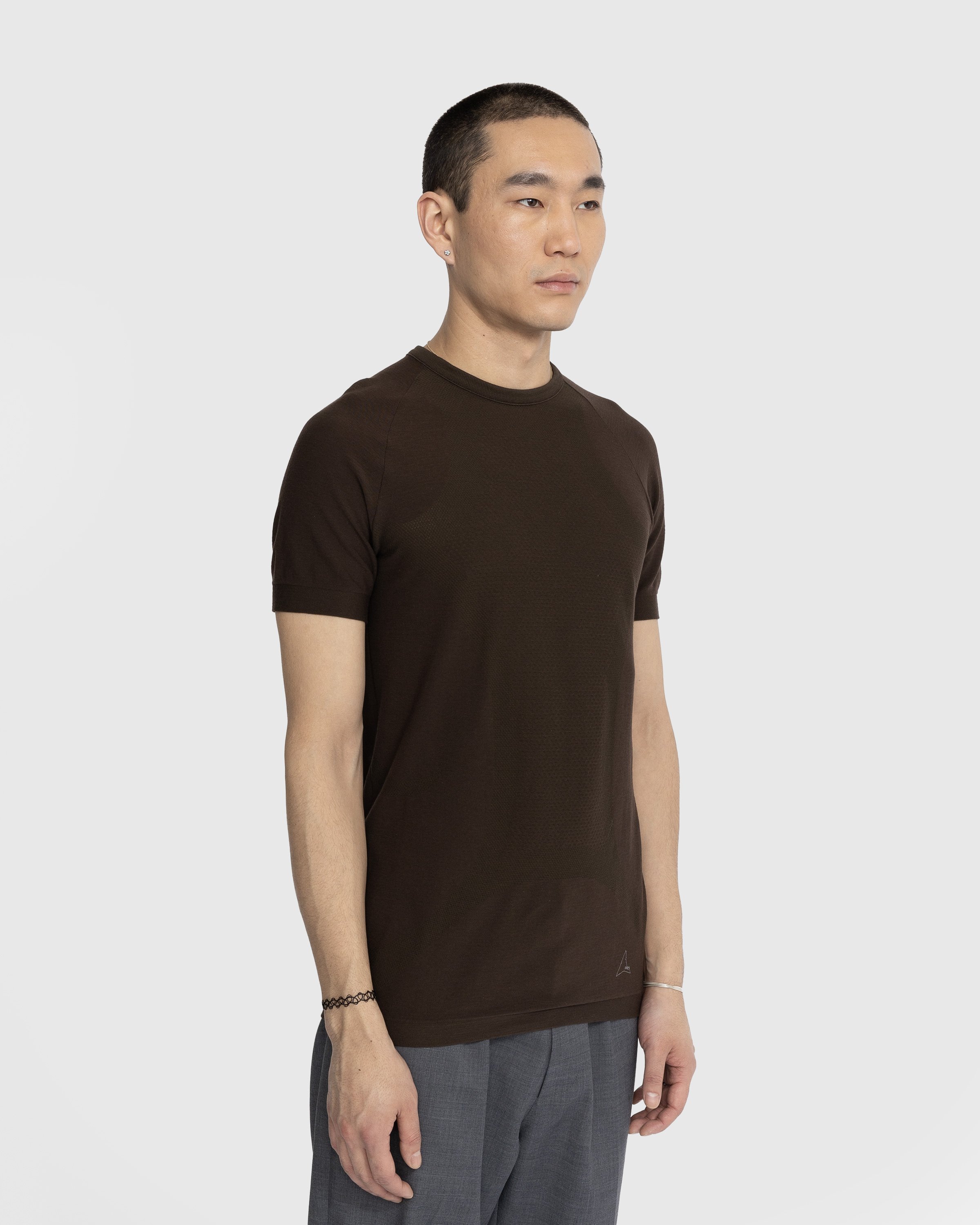 ROA - Seamless Cotton Shirt Brown - Clothing - Brown - Image 4