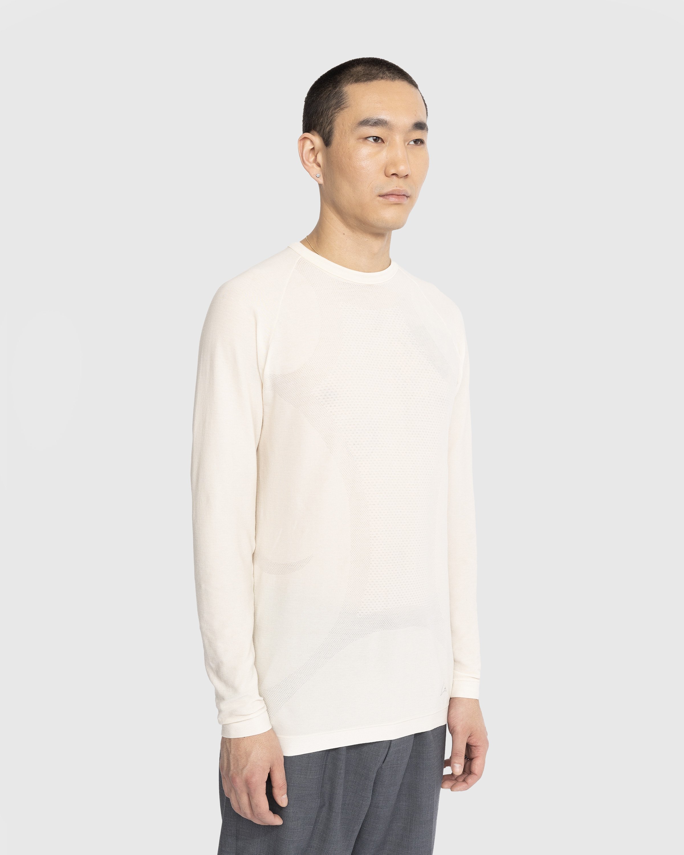 ROA - Seamless Longsleeve Cotton Shirt Beige - Clothing - Beige - Image 4