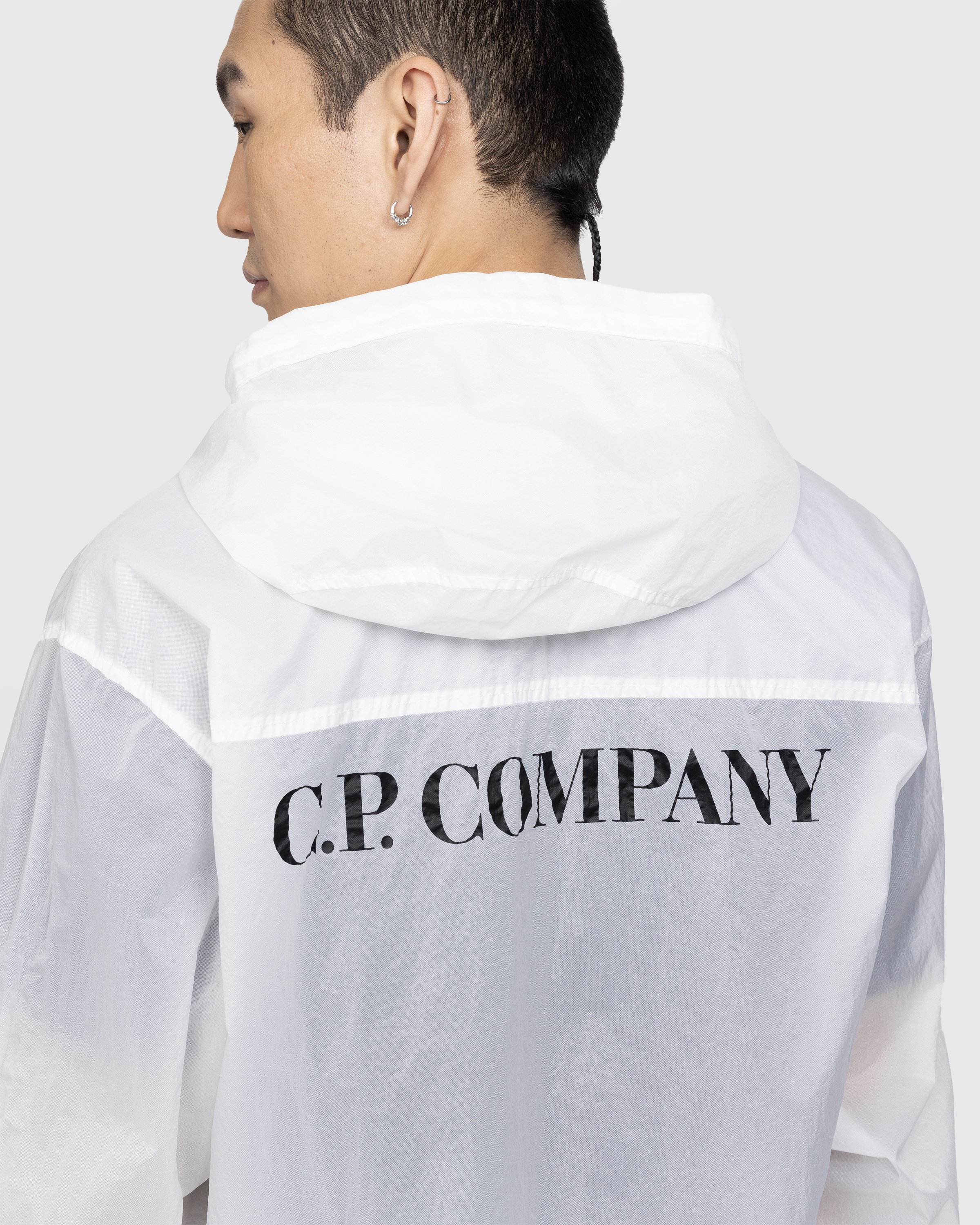 C.P. Company - Light Microweave Laminated Hooded Jacket Gauze White - Clothing - White - Image 3