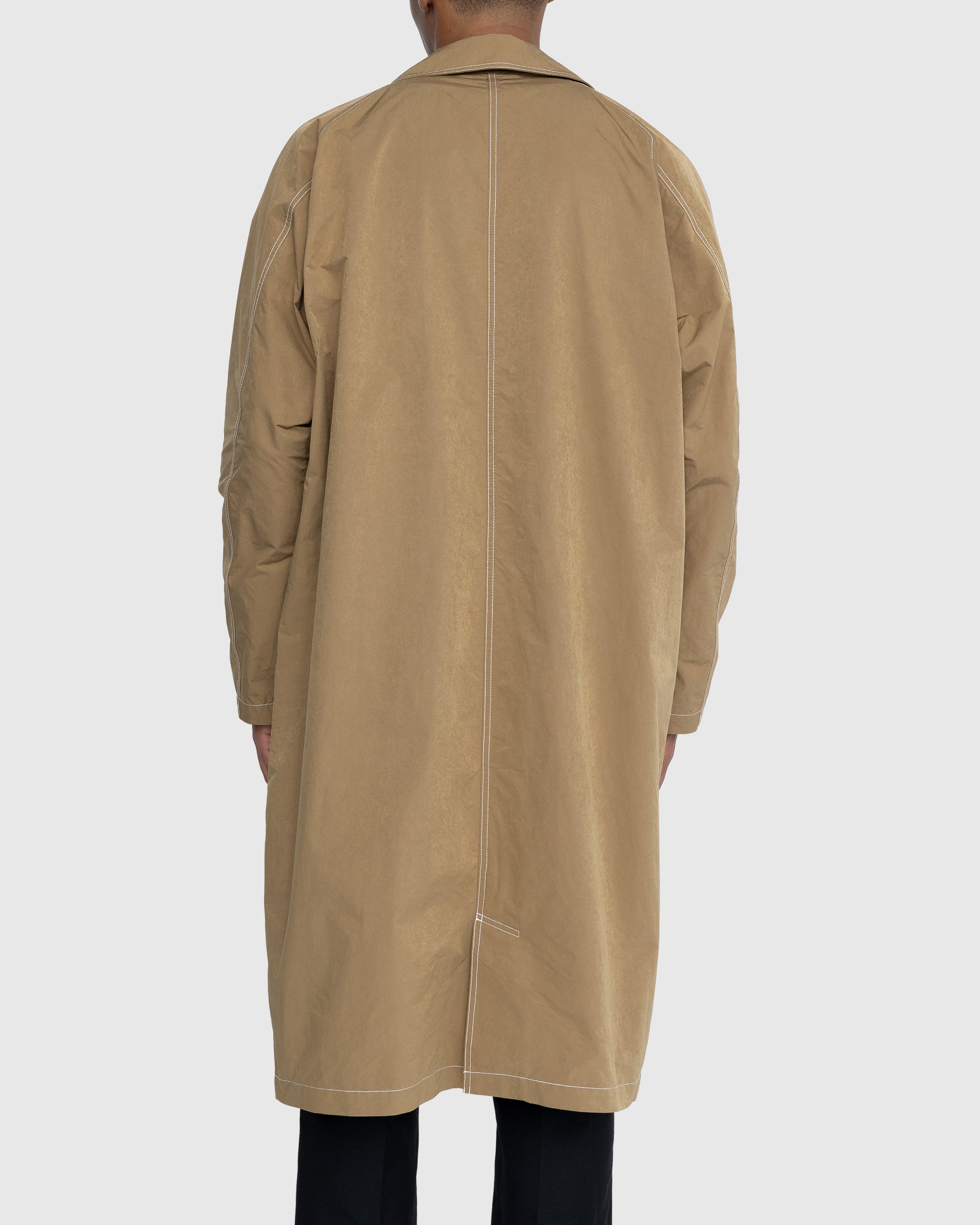 Highsnobiety - Contrast Mac Jacket Beige - Clothing - Black - Image 4