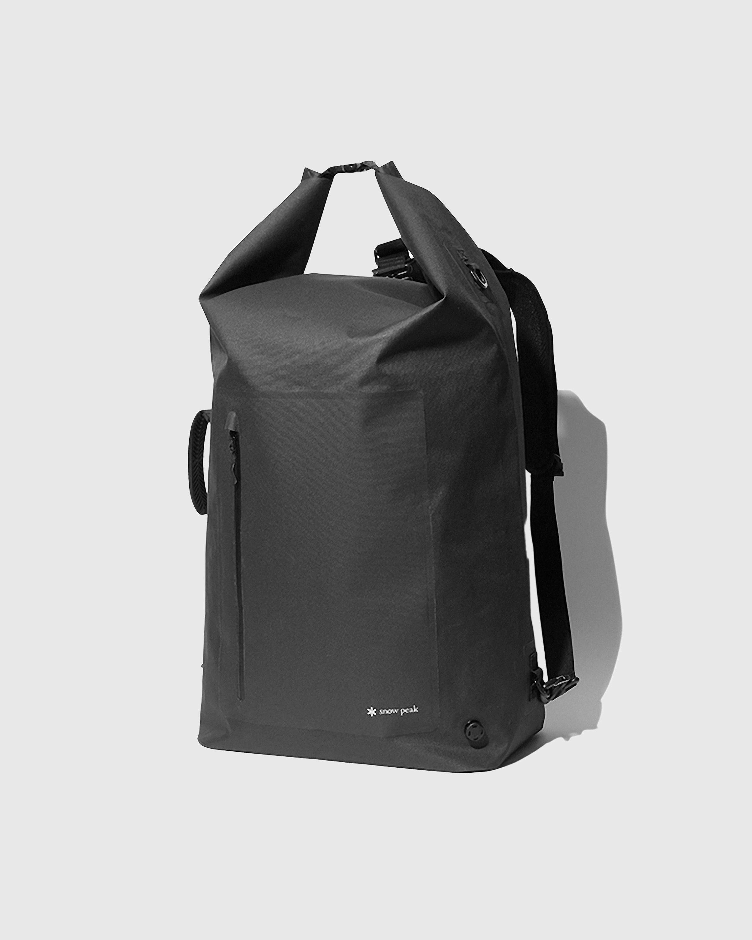 Snow Peak - 4 Way Dry Bag Black - Accessories - Black - Image 2