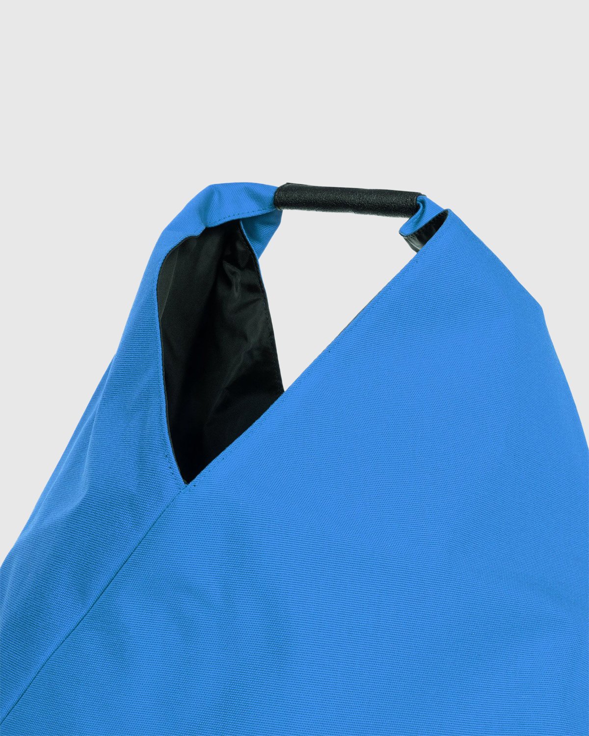 MM6 Maison Margiela x Eastpak - Shopping Bag Dazzling Blue - Accessories - Blue - Image 4