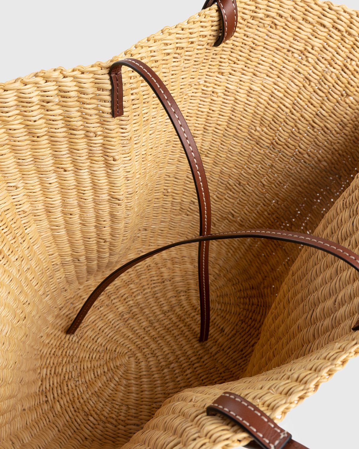 Loewe - Paula's Ibiza Small Shell Basket Bag Natural/Pecan - Accessories - Beige - Image 3