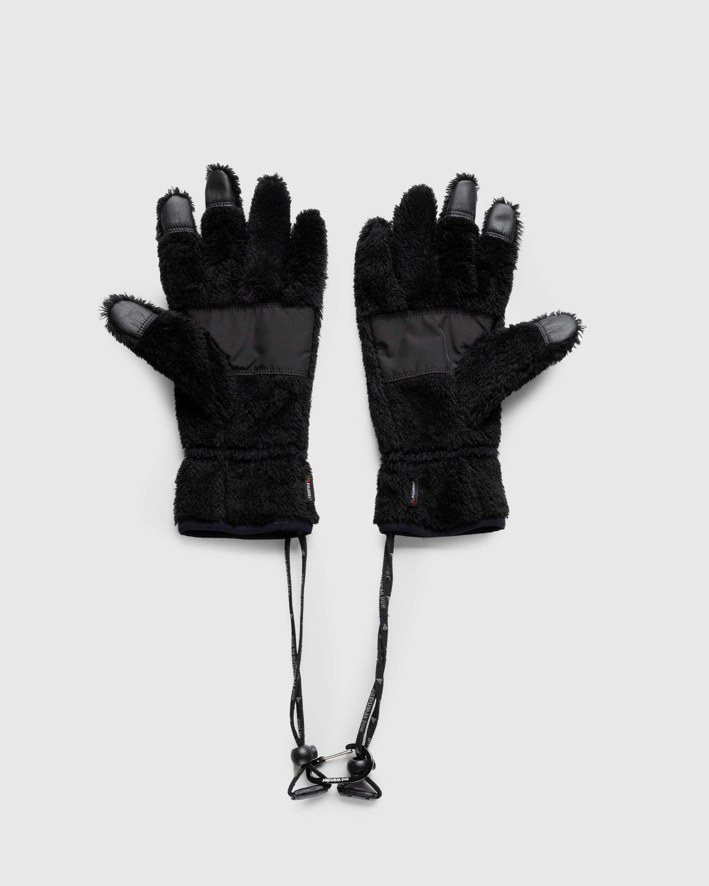 And Wander - High Loft Fleece Gloves Black - Accessories - Black - Image 2