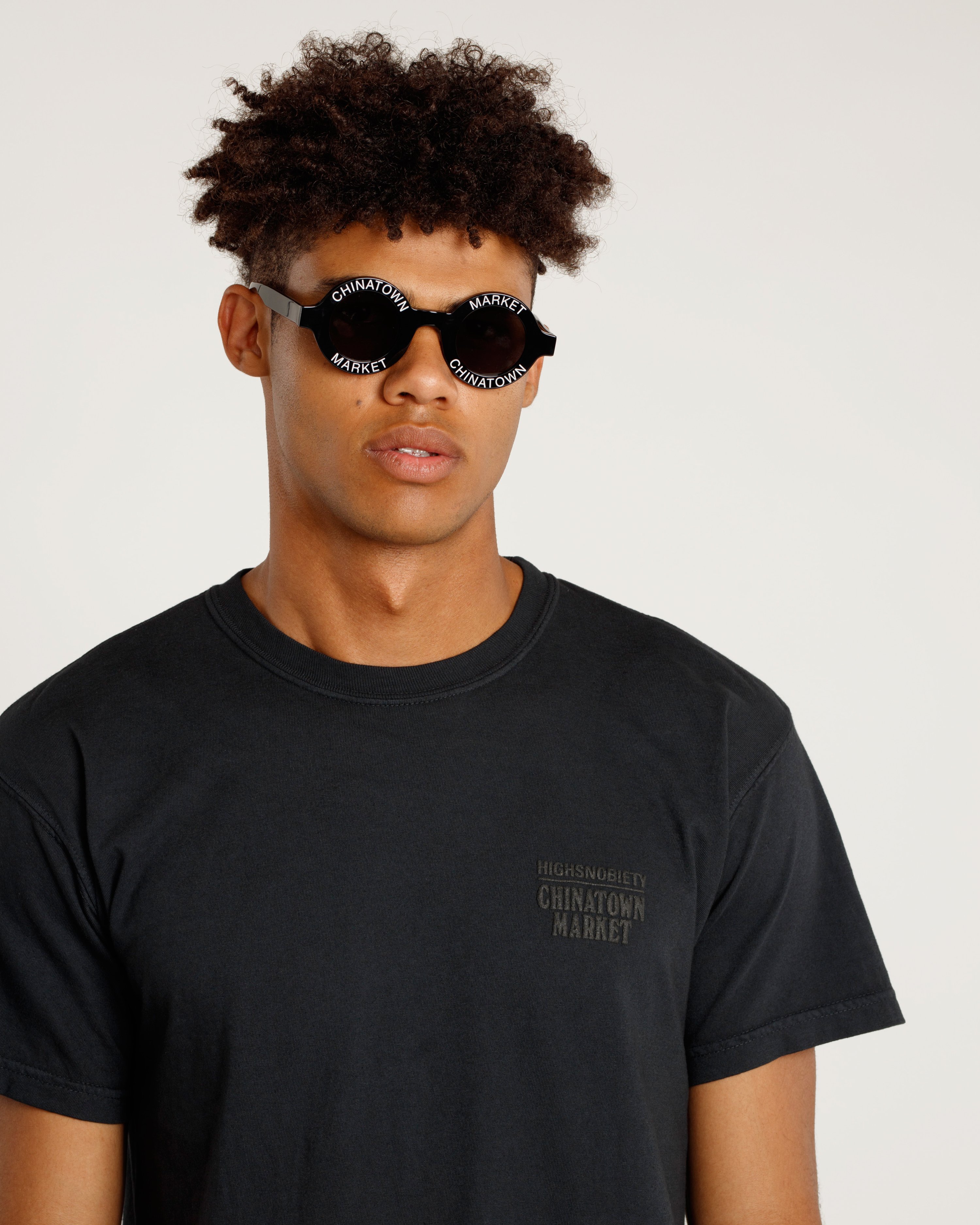 Market - Black Akila Sunglasses - Accessories - Black - Image 3