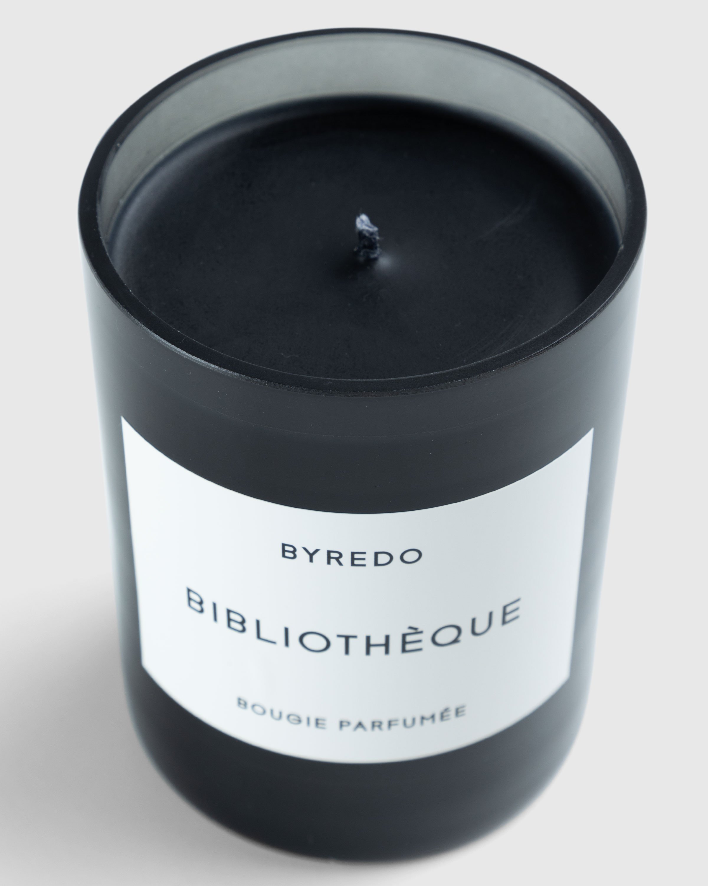 Byredo - FC Bibliotheque 240g - Lifestyle - Transparent - Image 2
