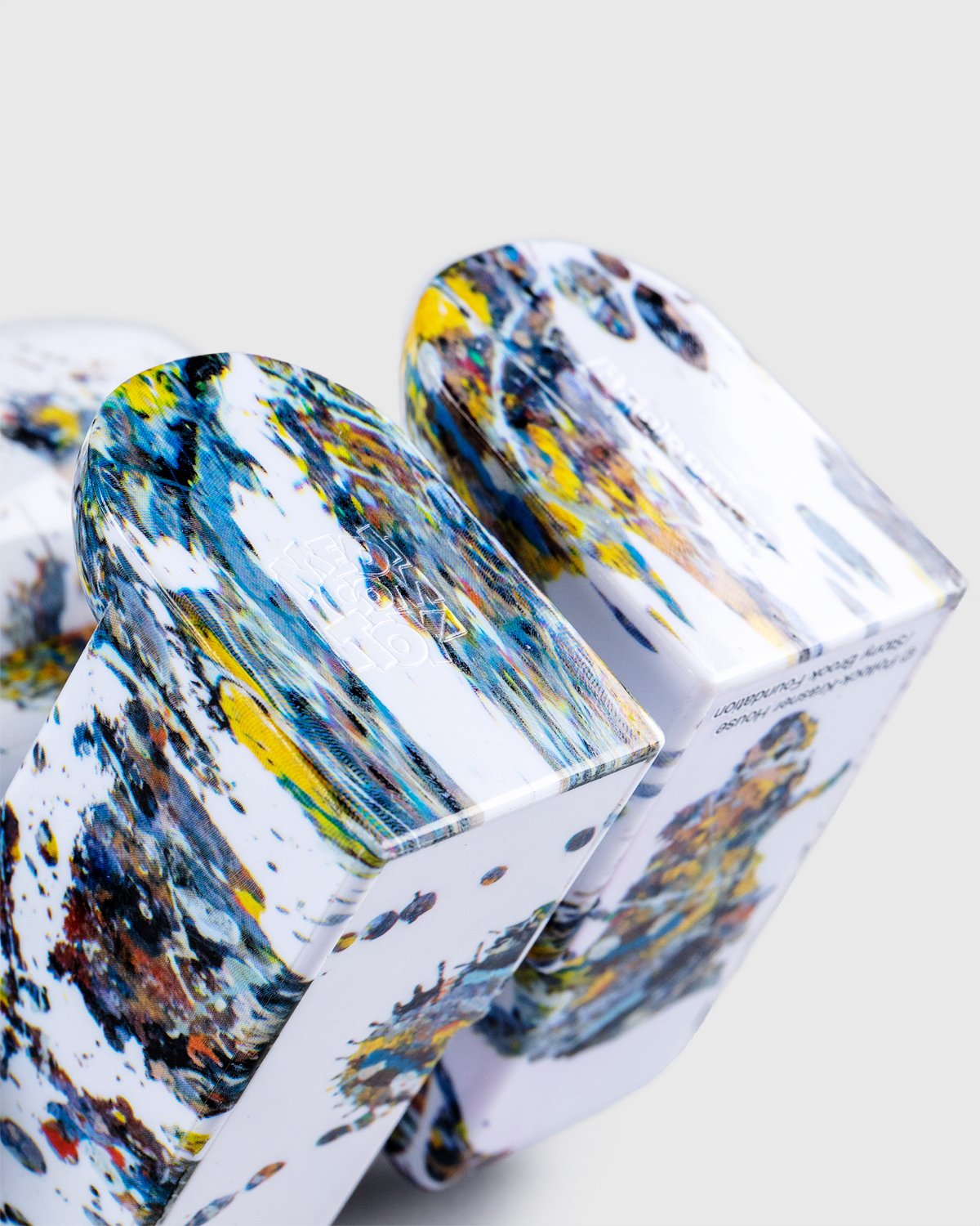 Medicom - Be@rbrick Jackson Pollock Studio Splash 100% and 400% Set - Lifestyle - Multi - Image 4