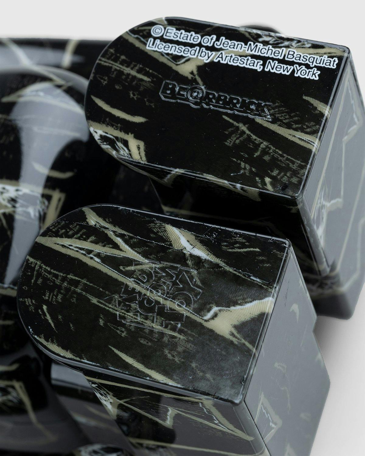 Medicom - Be@rbrick Jean-Michel Basquiat #8 1000% - Lifestyle - Black - Image 5