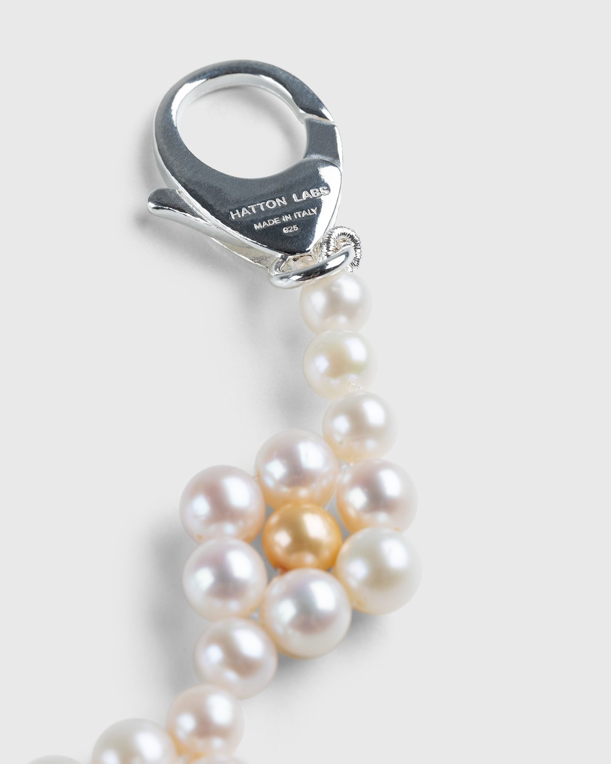 Hatton Labs - Daisy Pearl Bracelet - Accessories - White - Image 2