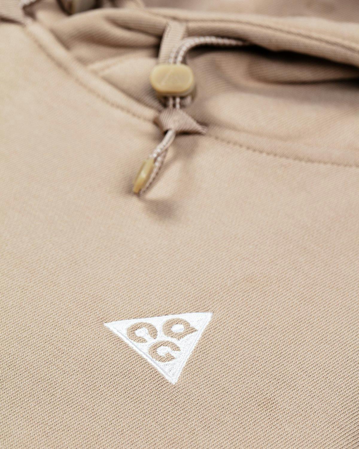 Nike ACG - M NRG ACG Hoodie Khaki Summer White - Clothing - Beige - Image 3