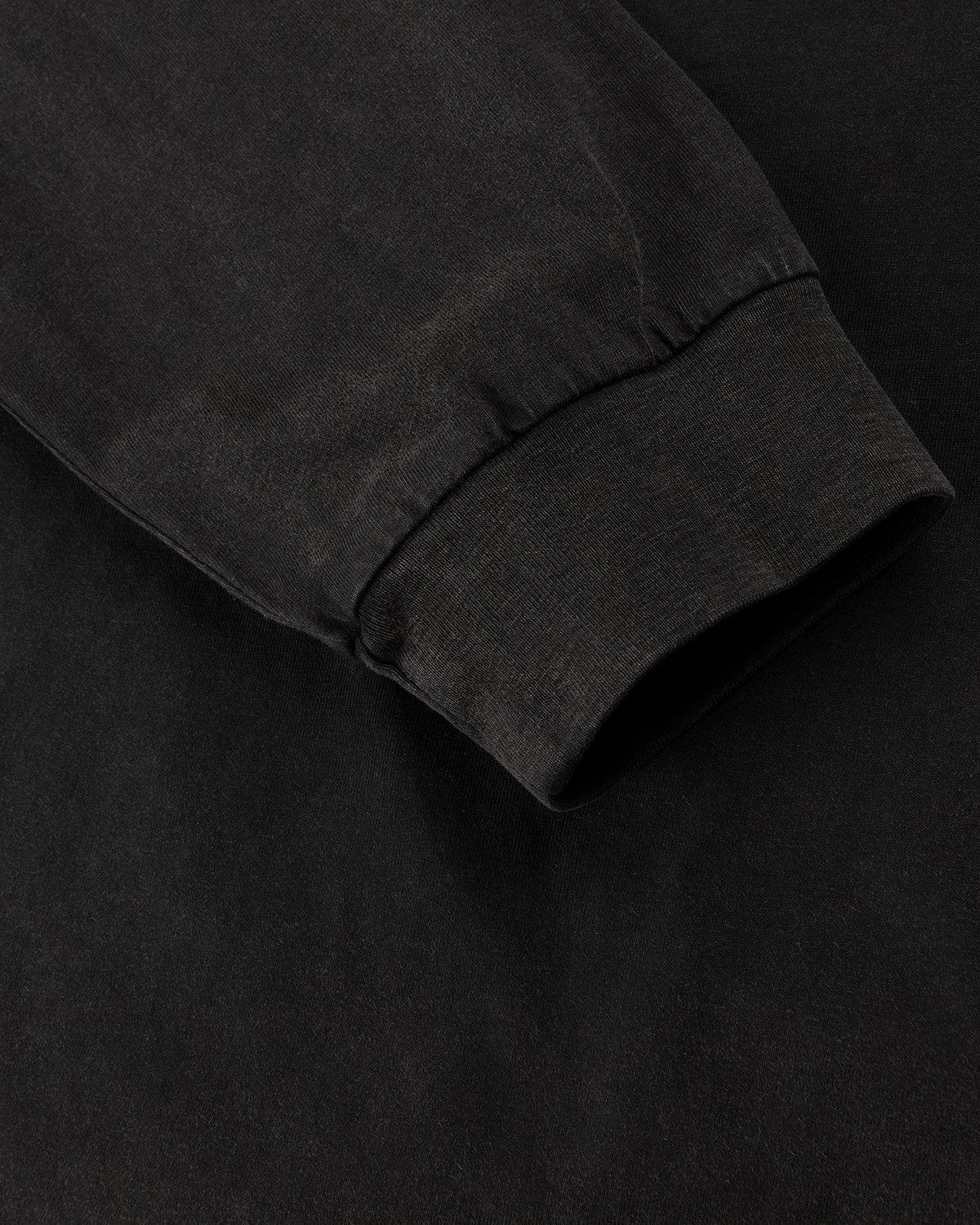 Carne Bollente - Love Her Back Longsleeve Black - Clothing - Black - Image 5